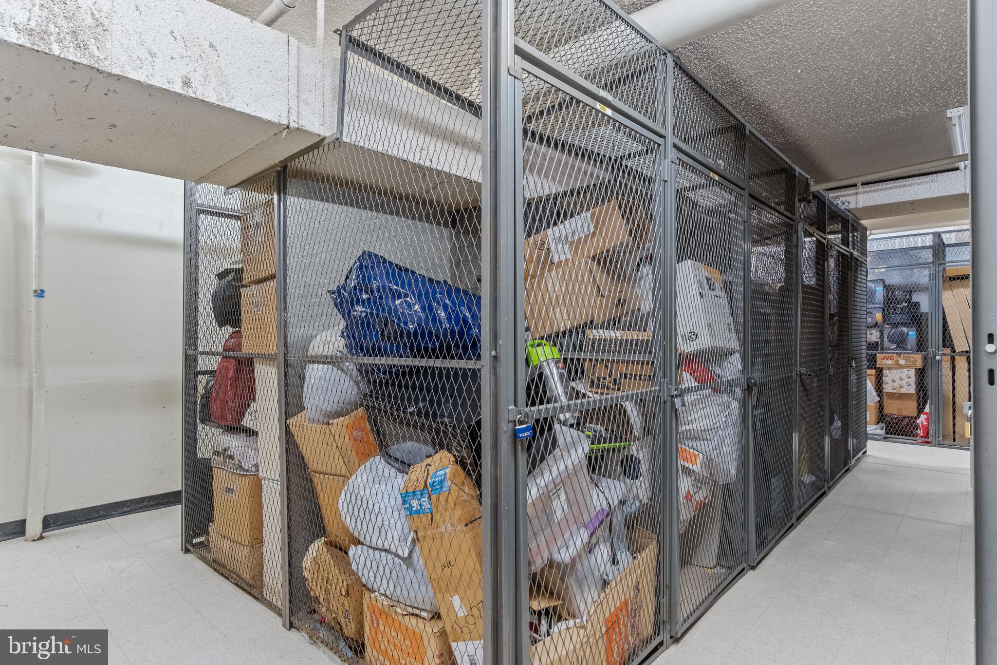 SKYLINE - Residential Lease