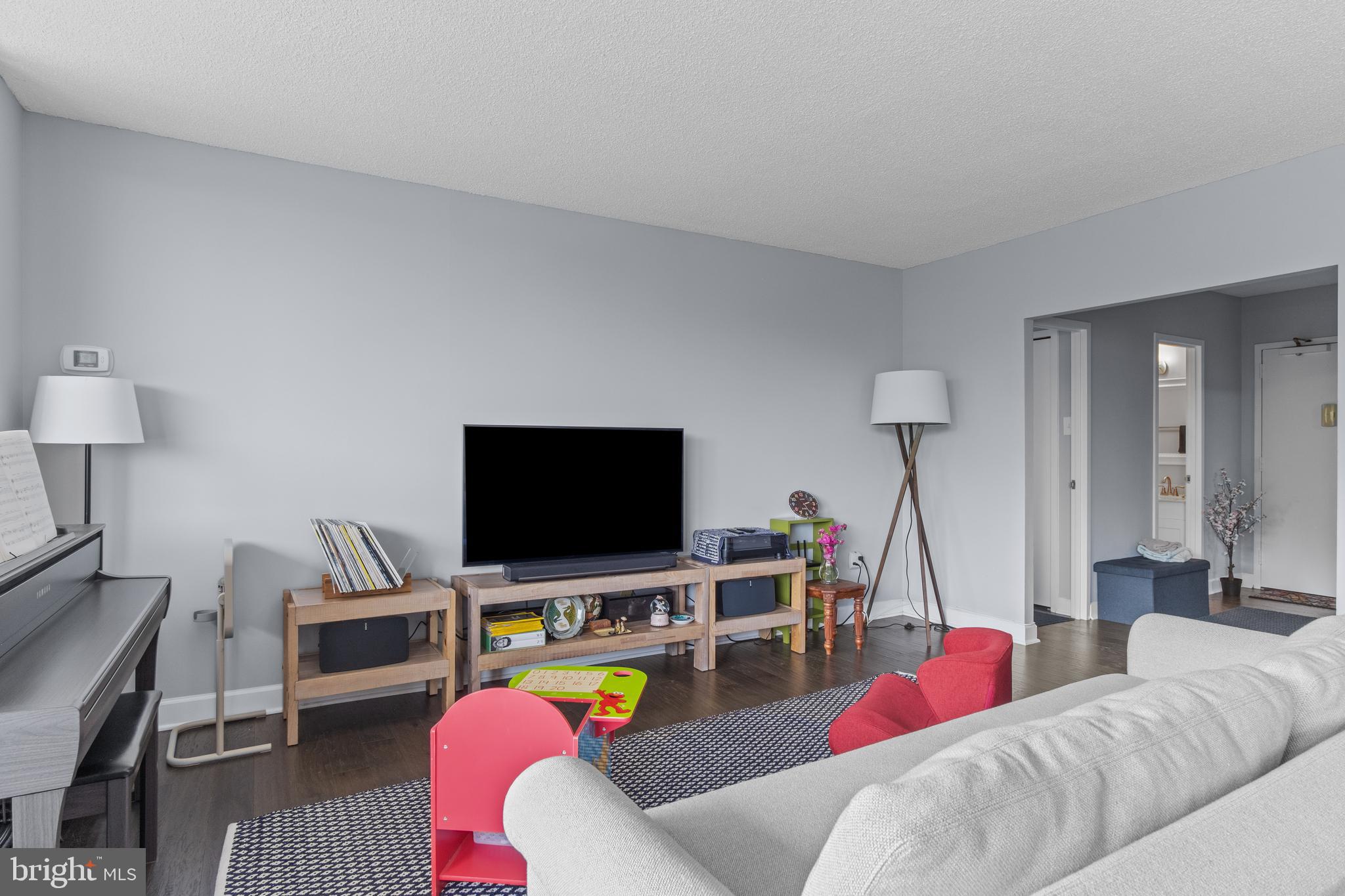 SKYLINE - Residential Lease