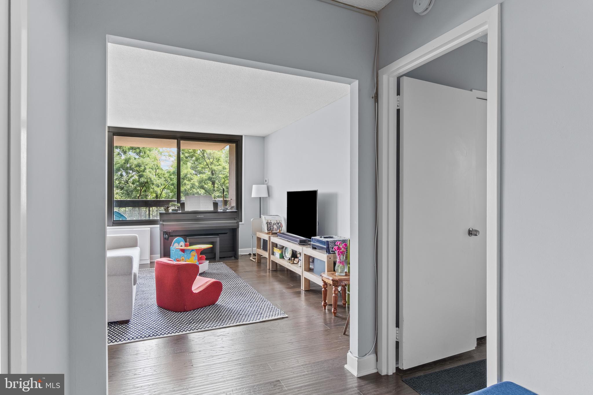 SKYLINE - Residential Lease