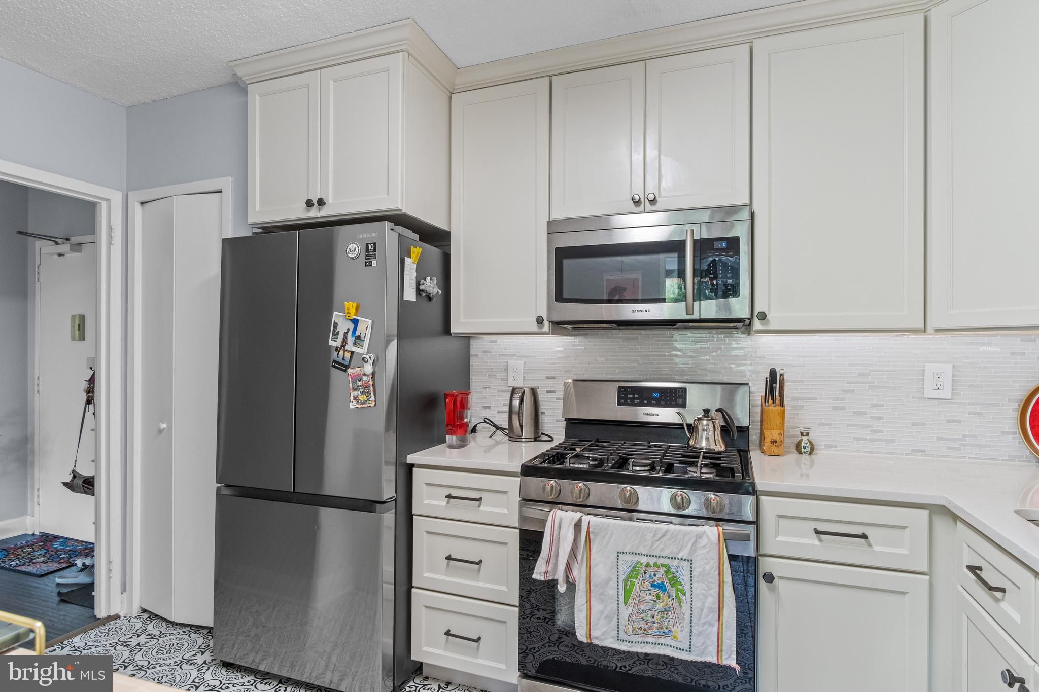 SKYLINE - Residential Lease