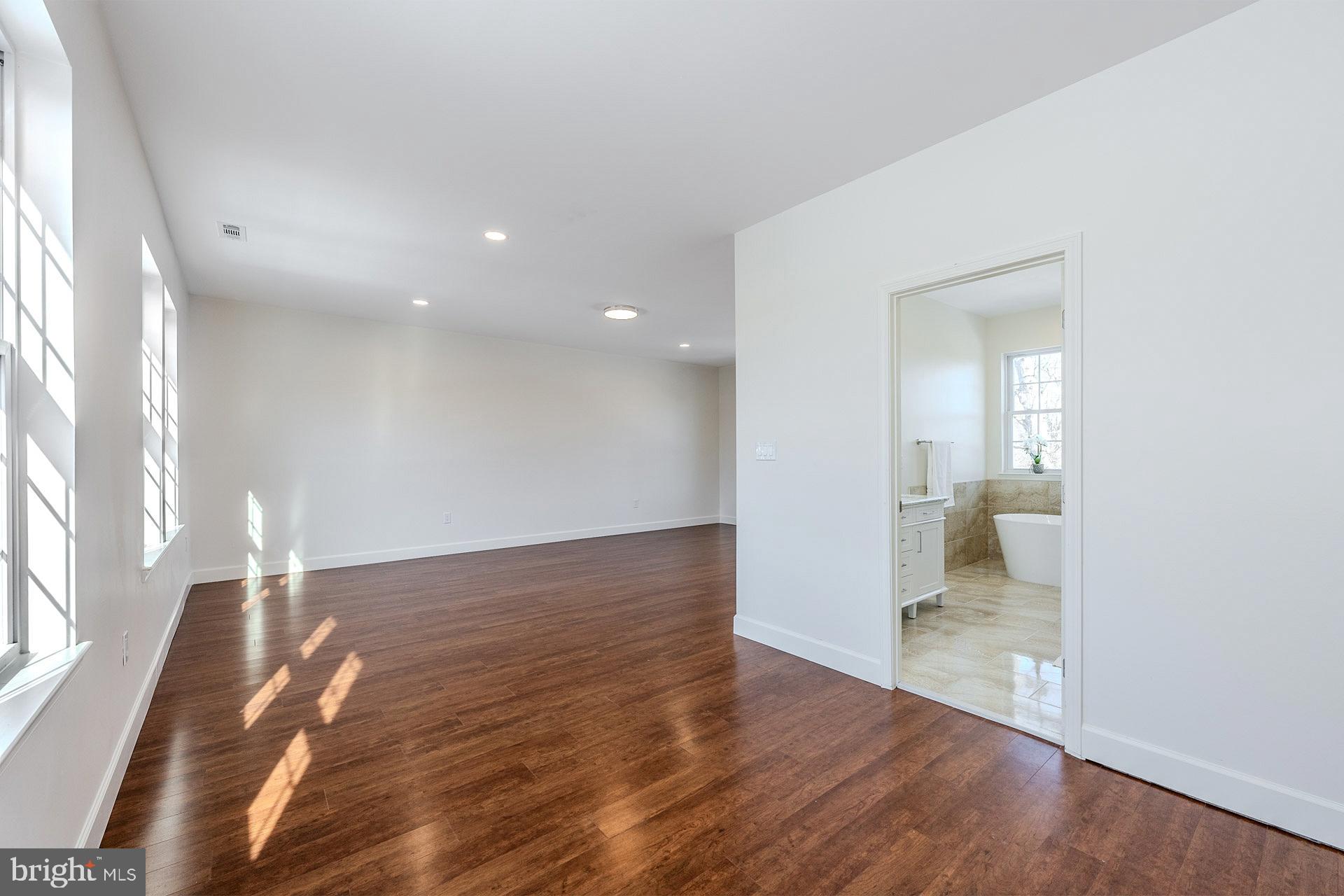 VANNOY ACRES - Residential