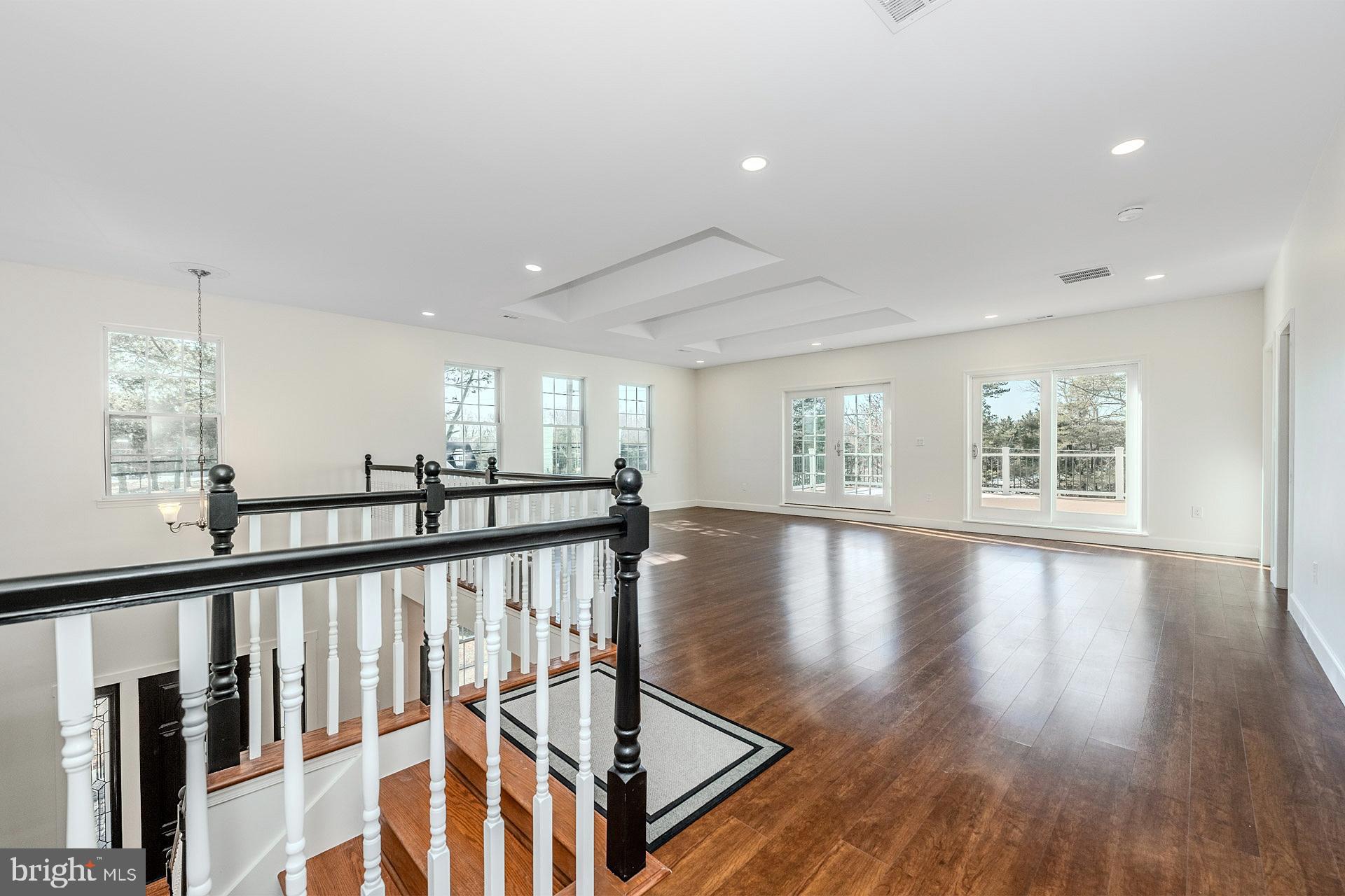 VANNOY ACRES - Residential