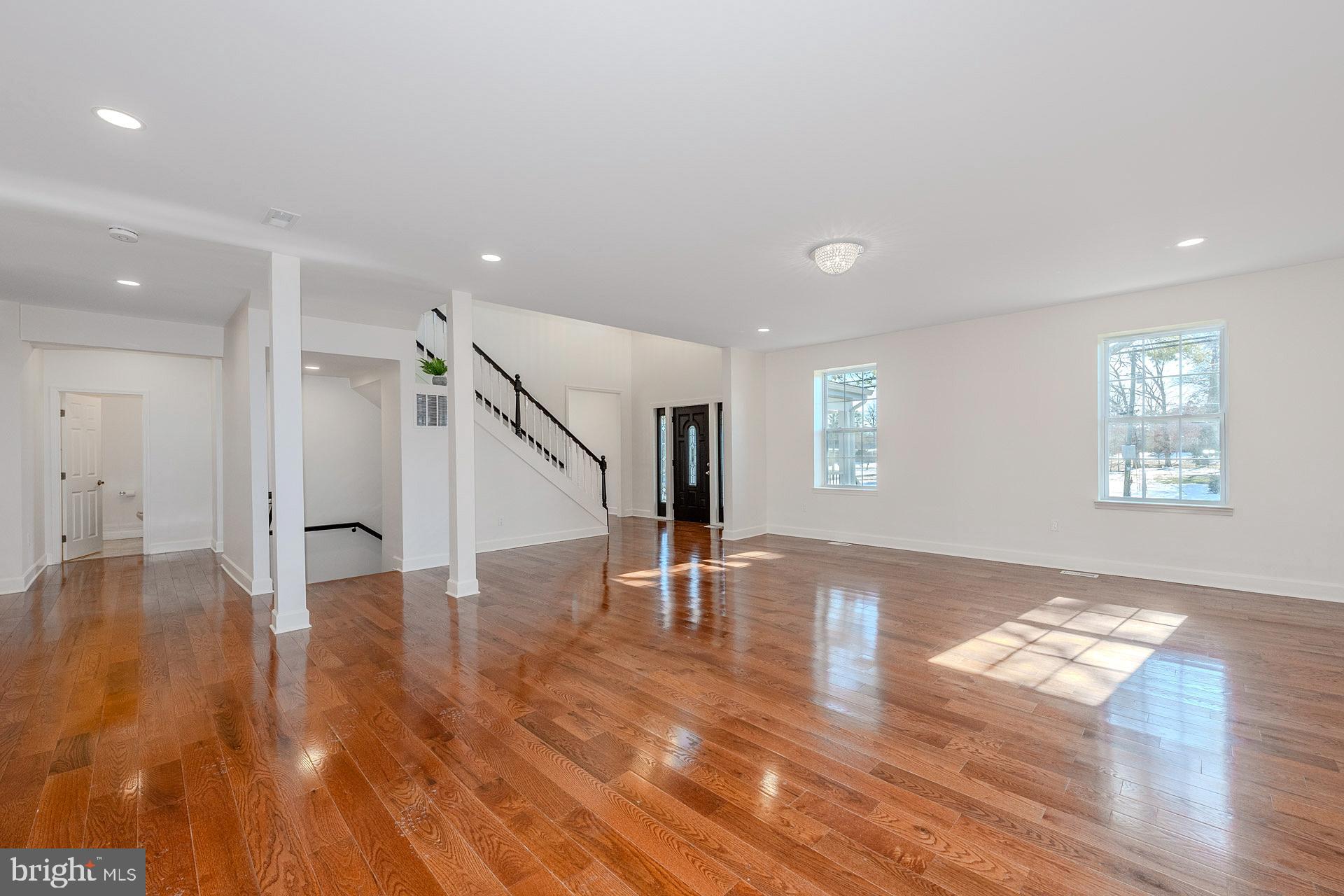 VANNOY ACRES - Residential