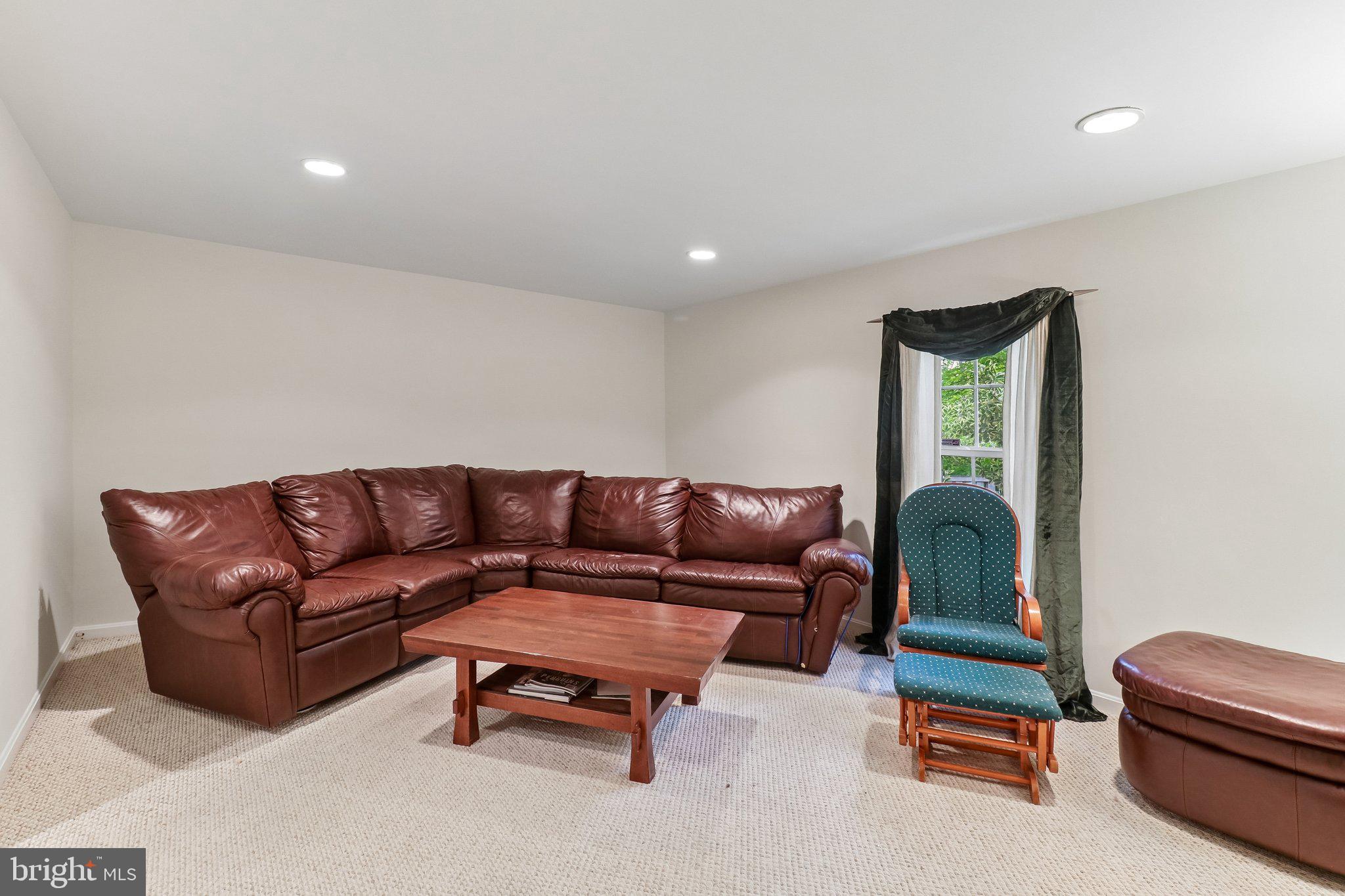 ASHBRIER - Residential