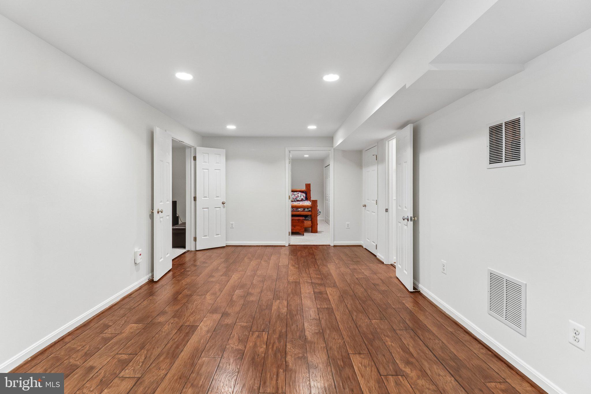 ASHBRIER - Residential