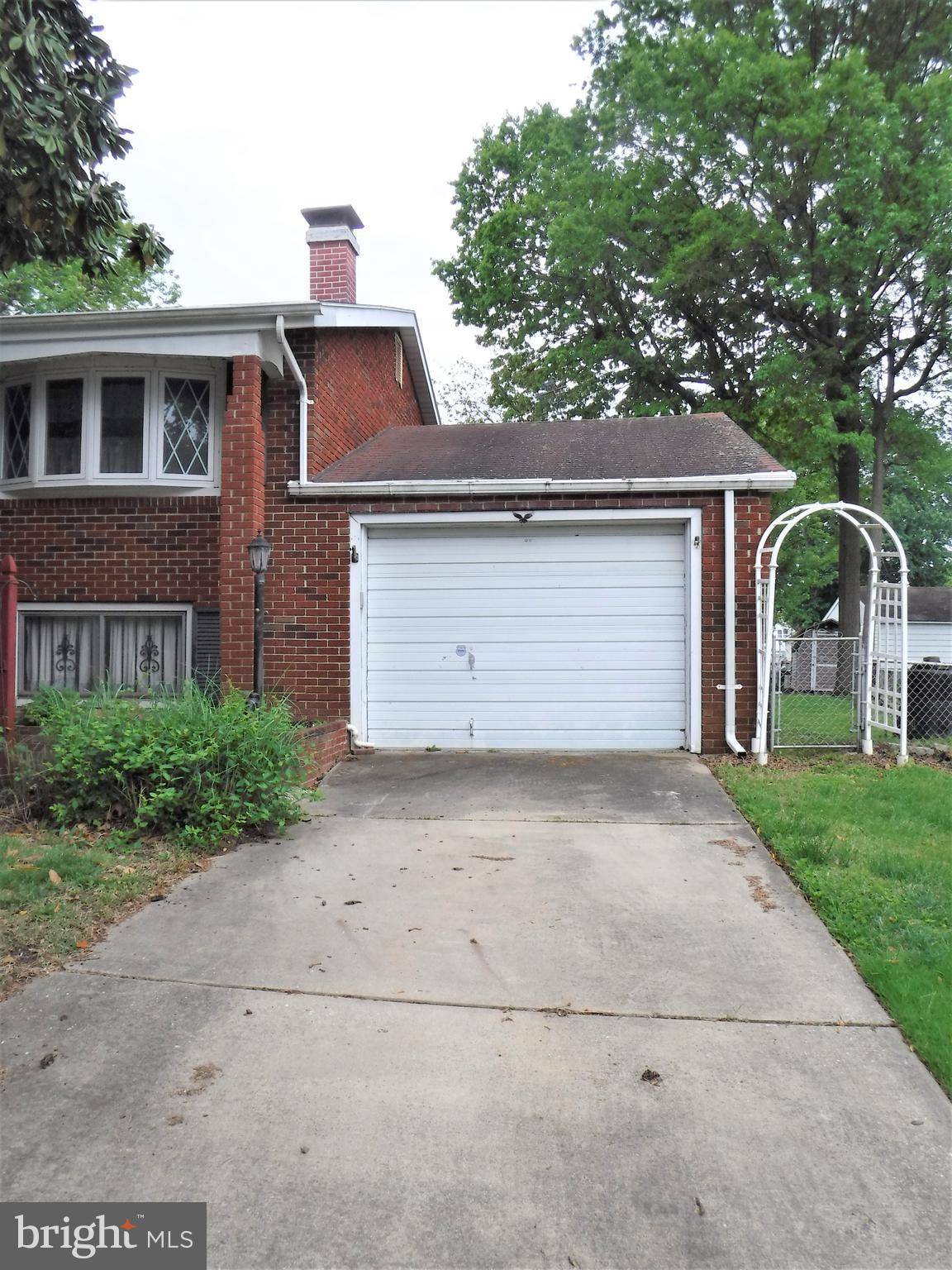 CARROLLWOOD - Residential