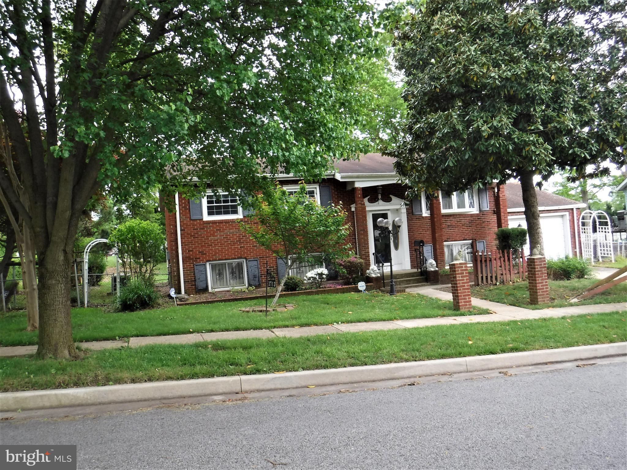 CARROLLWOOD - Residential