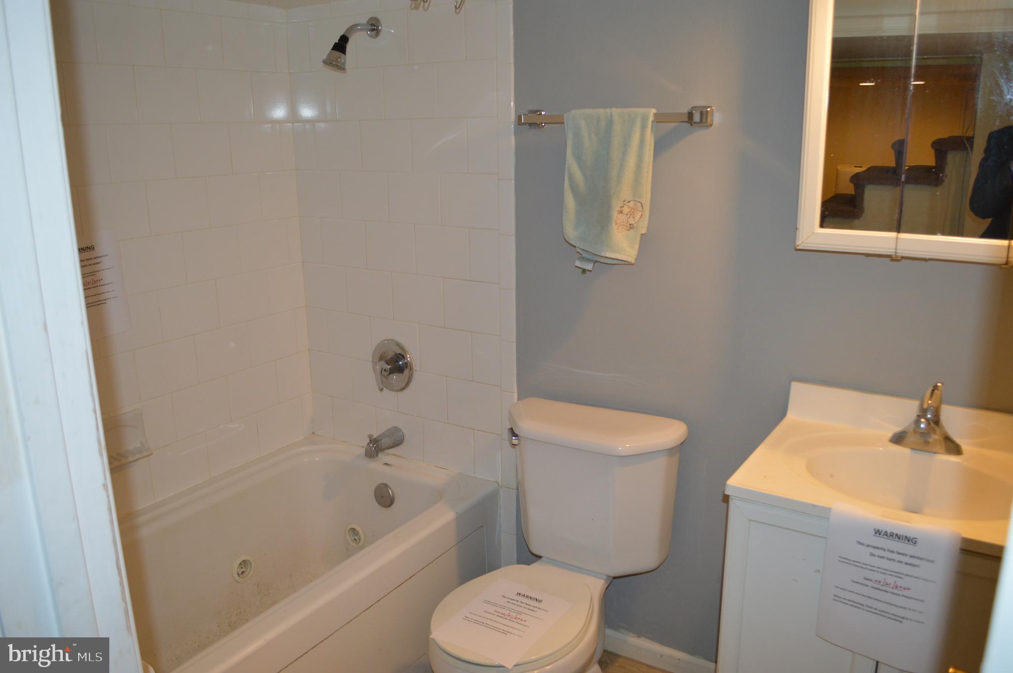 CHARLES VILLAGE - Residential