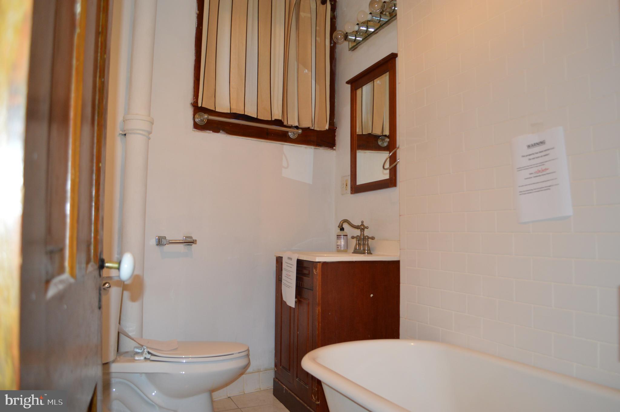 CHARLES VILLAGE - Residential