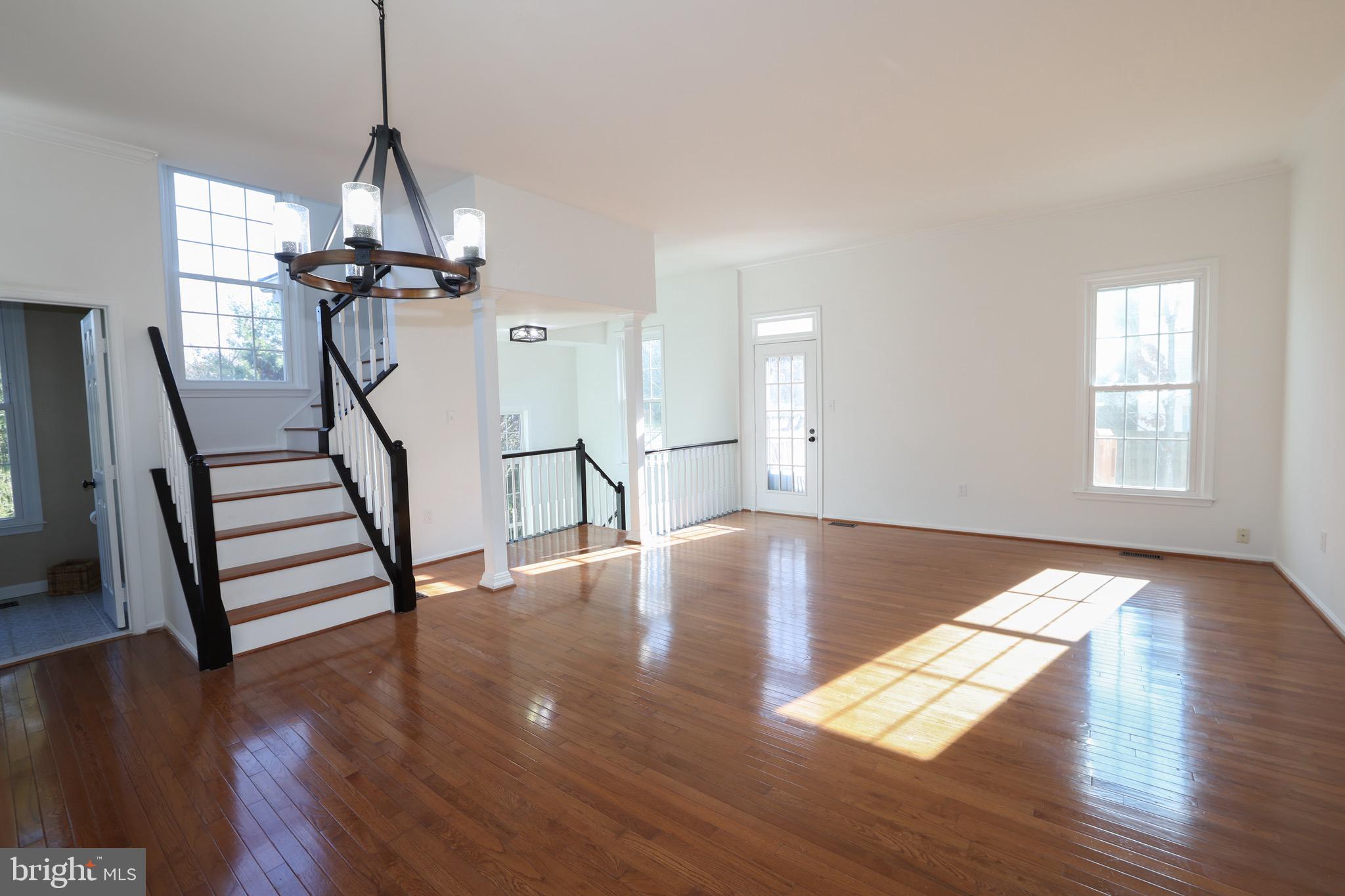 47699 WHIRLPOOL SQUARE