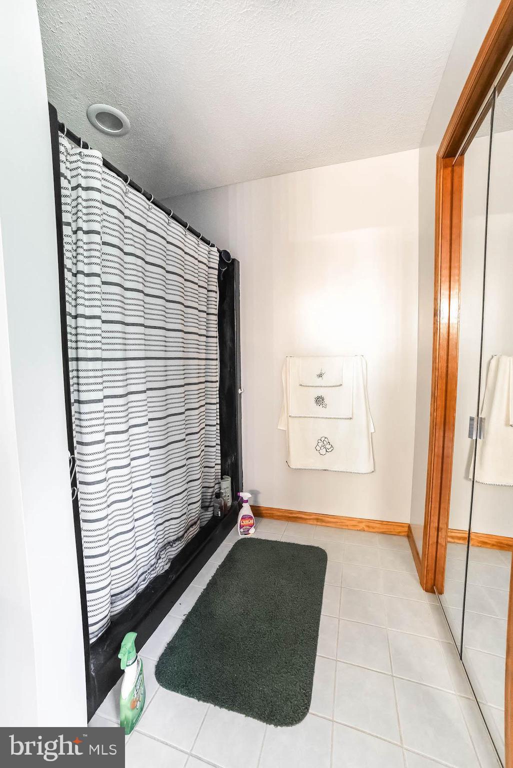 BOWLING STANDARD - Residential