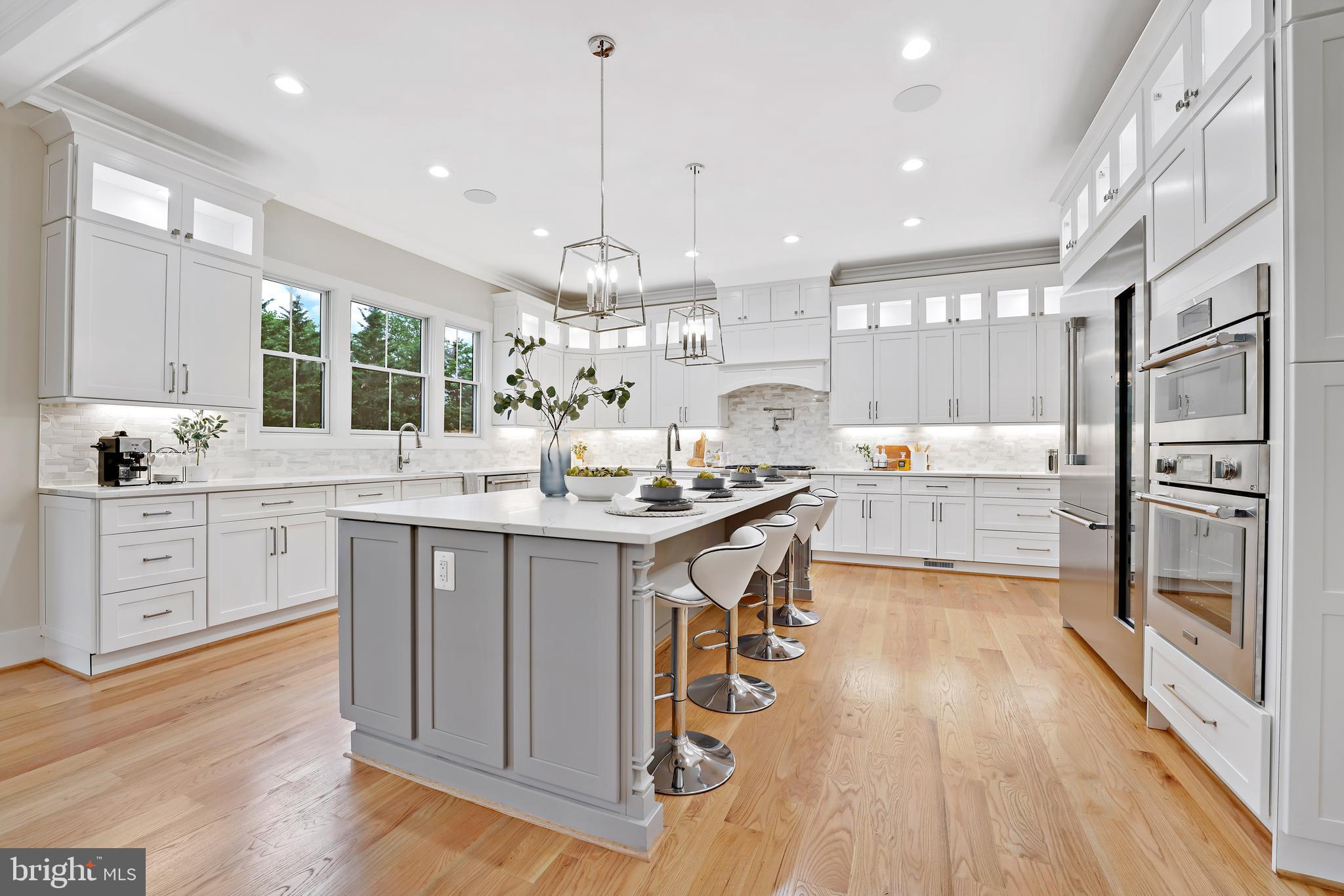 PIMMIT HILLS - Residential