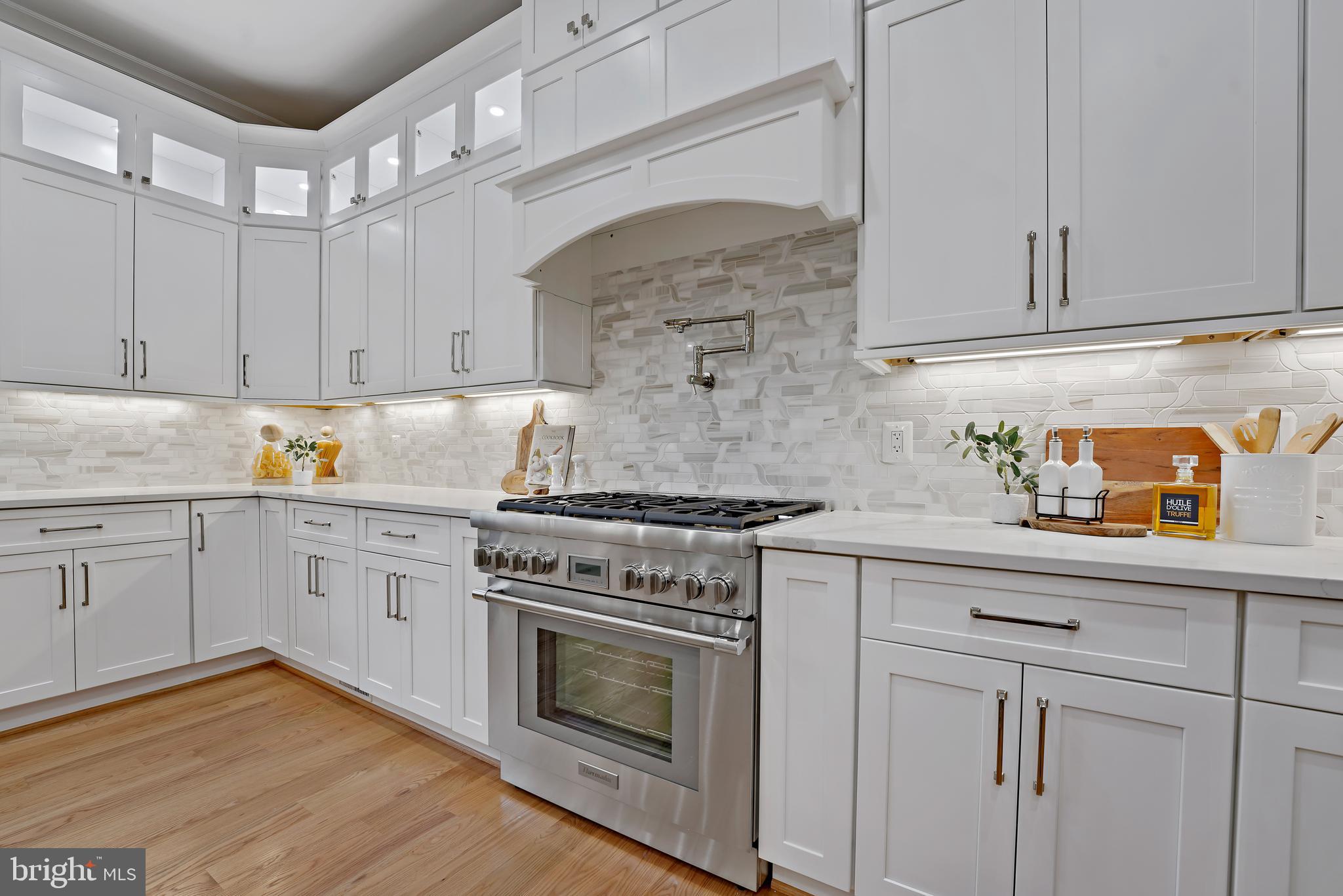 PIMMIT HILLS - Residential