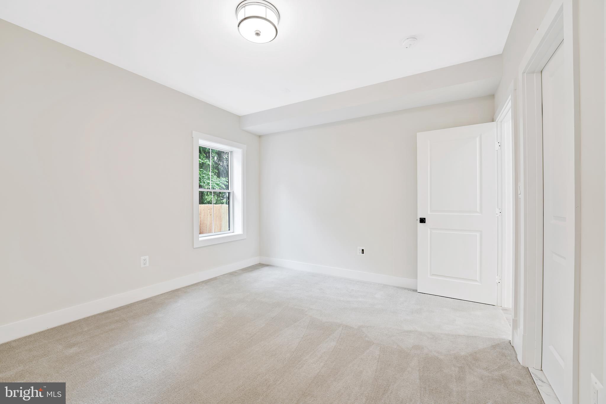 PIMMIT HILLS - Residential