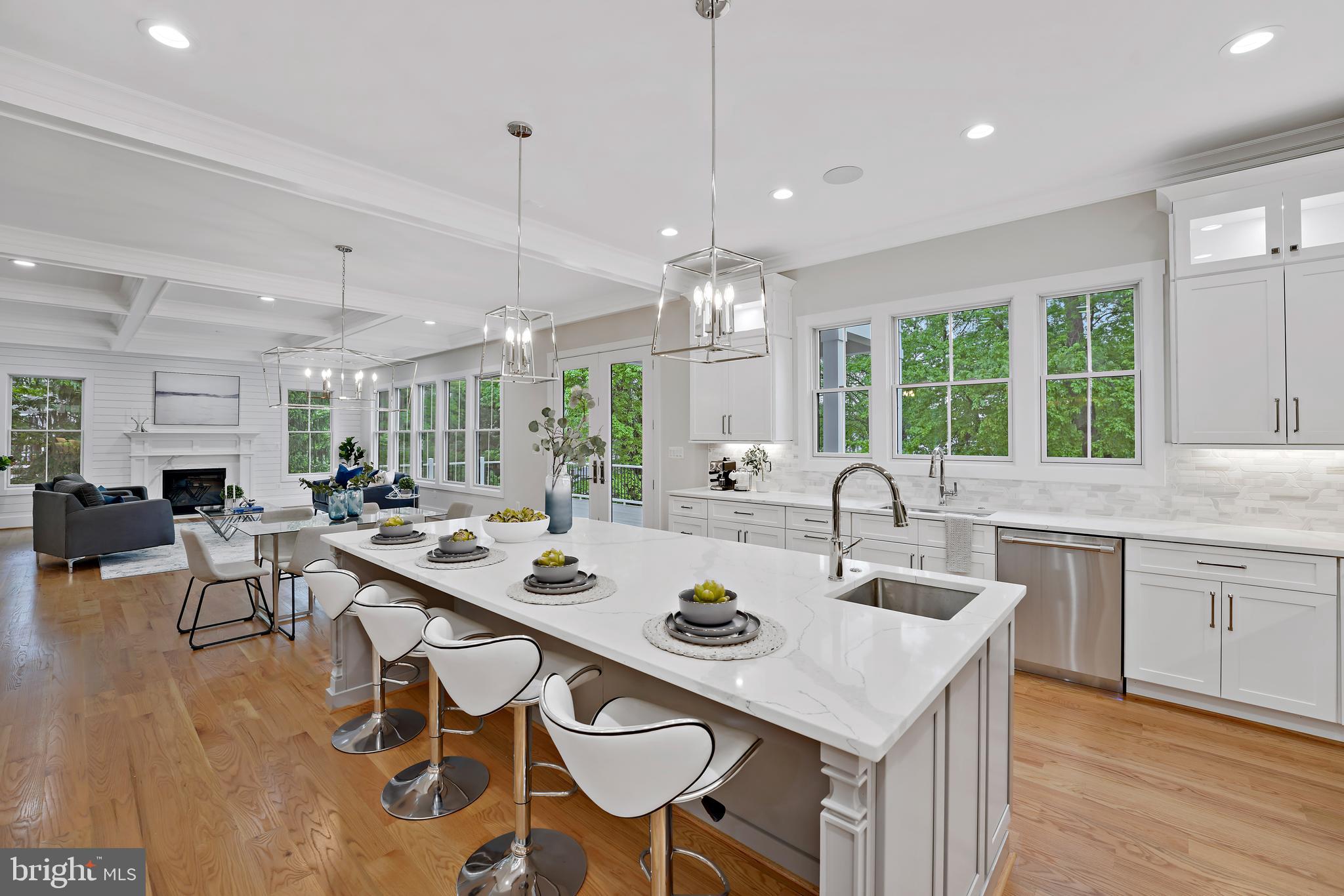 PIMMIT HILLS - Residential