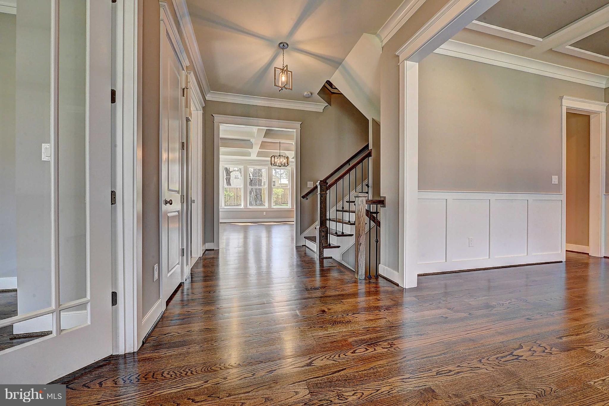 VIENNA WOODS - Residential