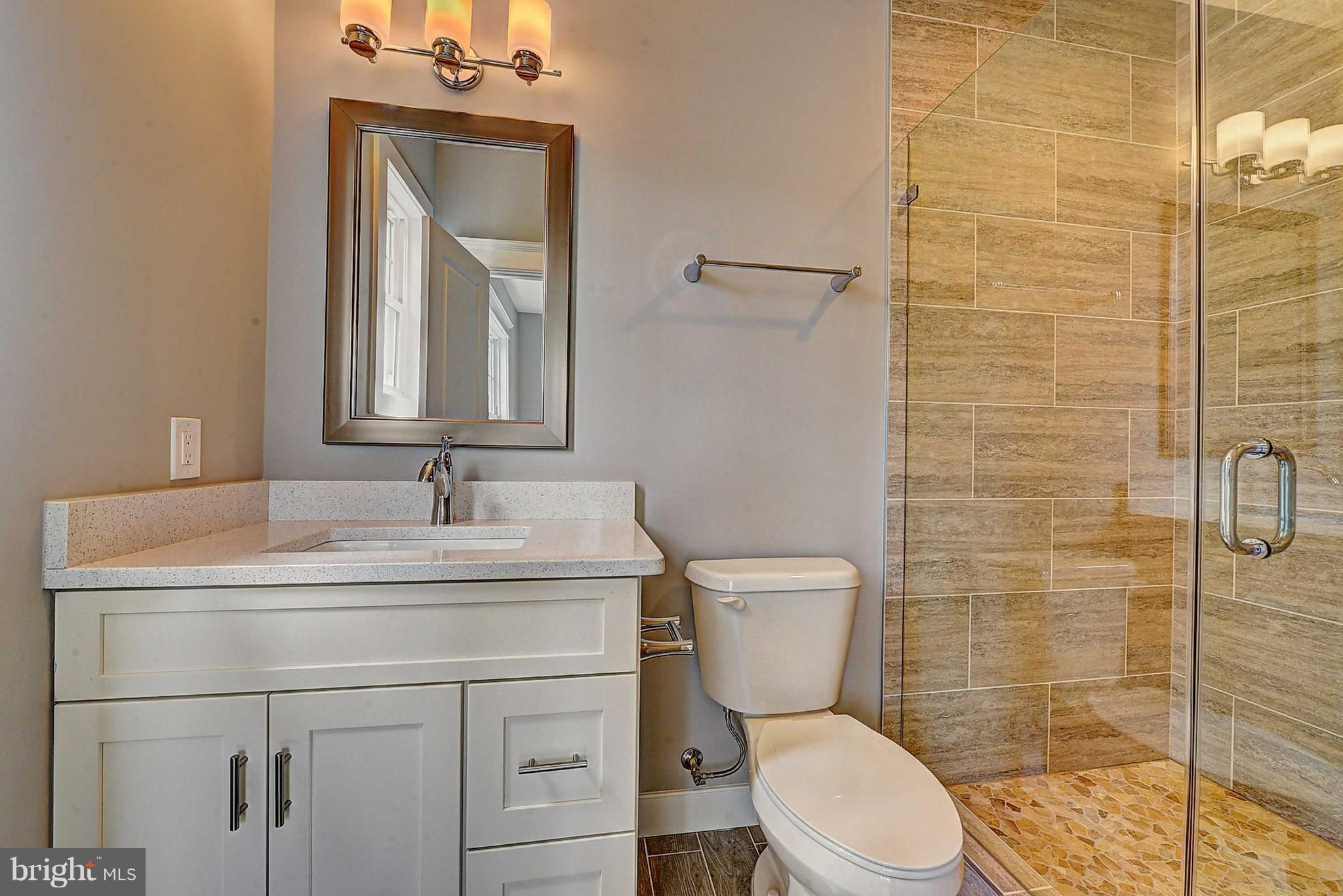 VIENNA WOODS - Residential