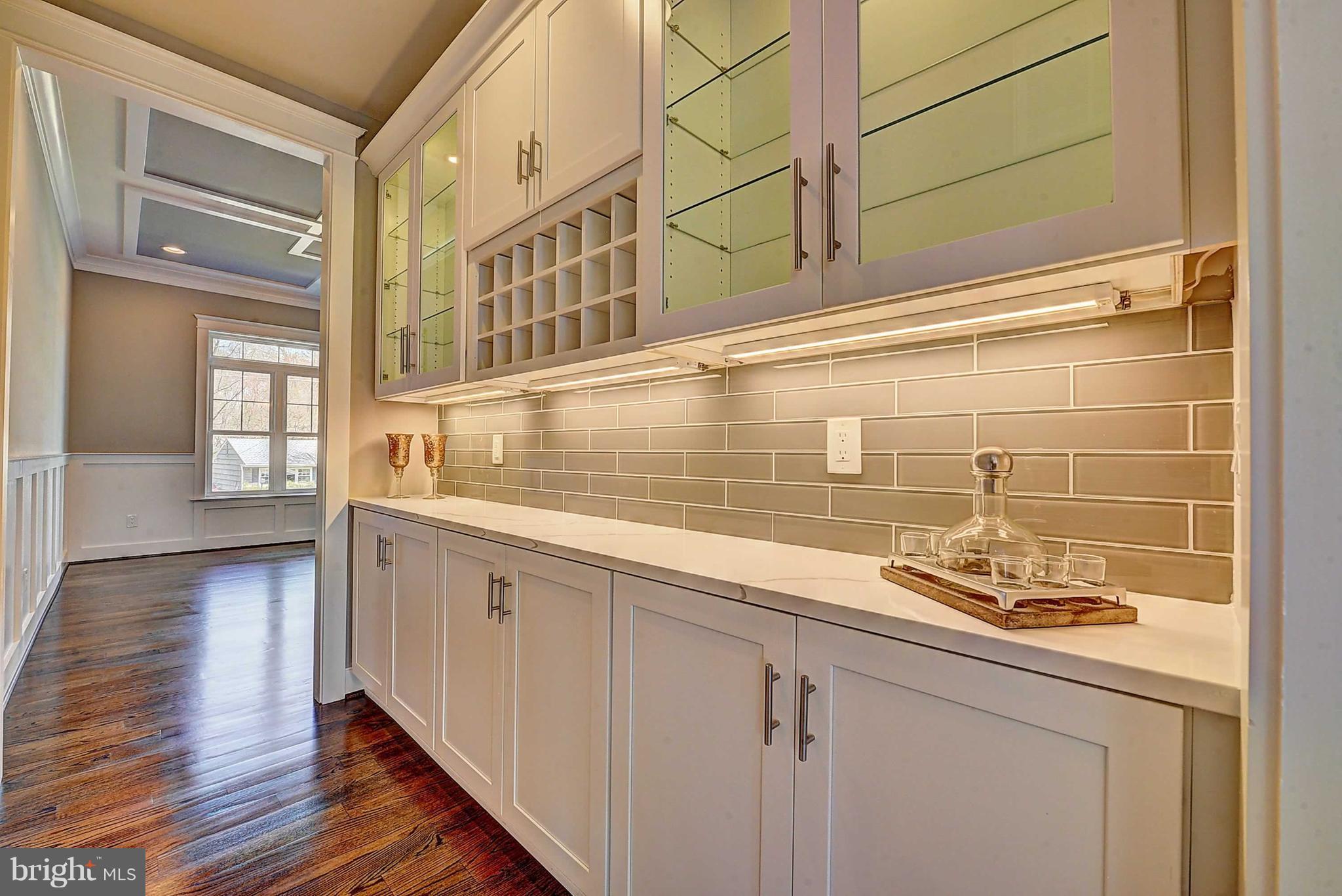 VIENNA WOODS - Residential