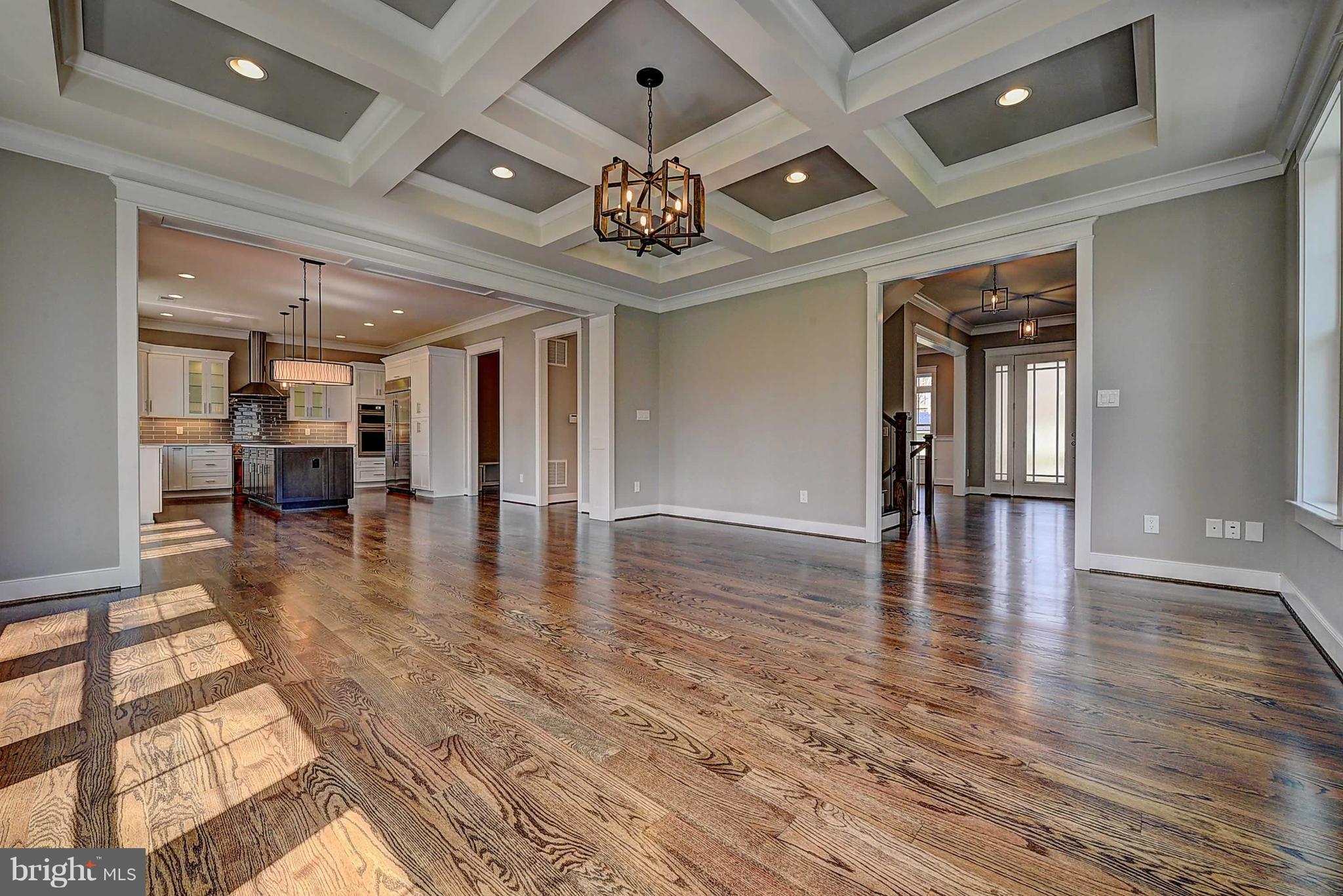 VIENNA WOODS - Residential