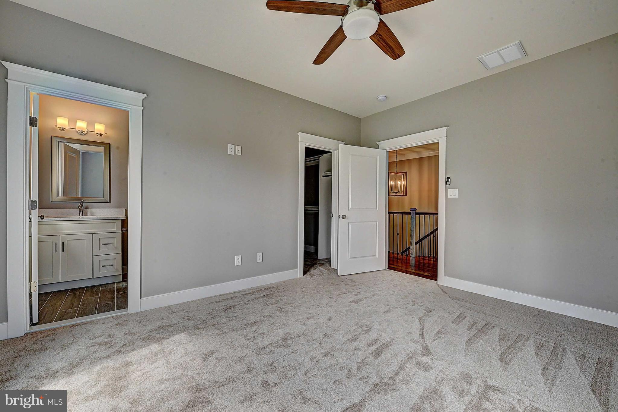 VIENNA WOODS - Residential