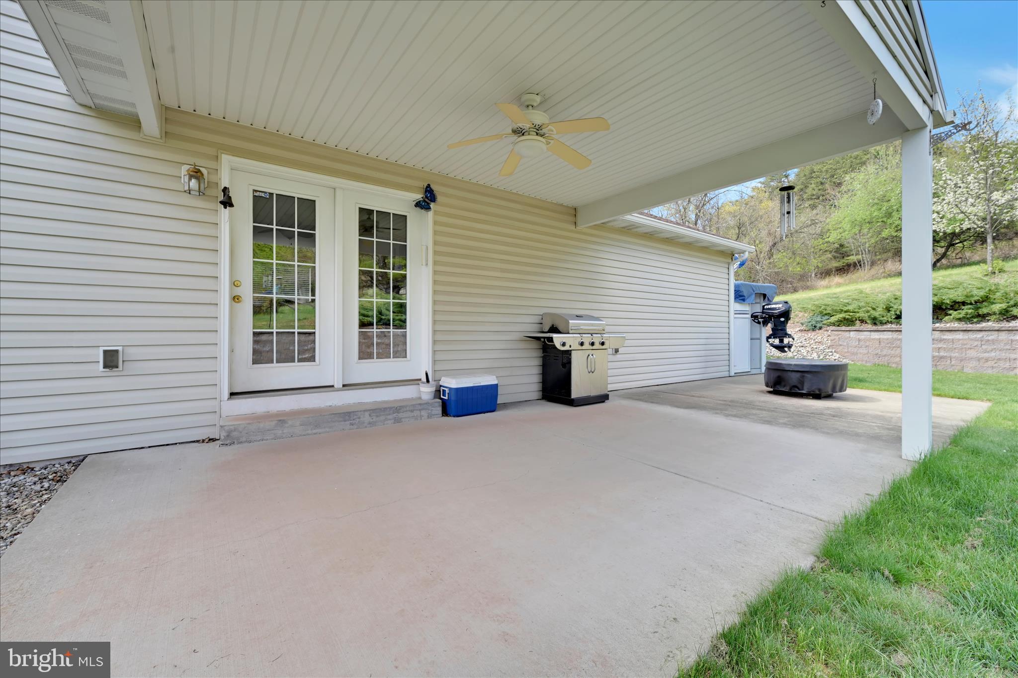 LAKE WYNONAH - Residential