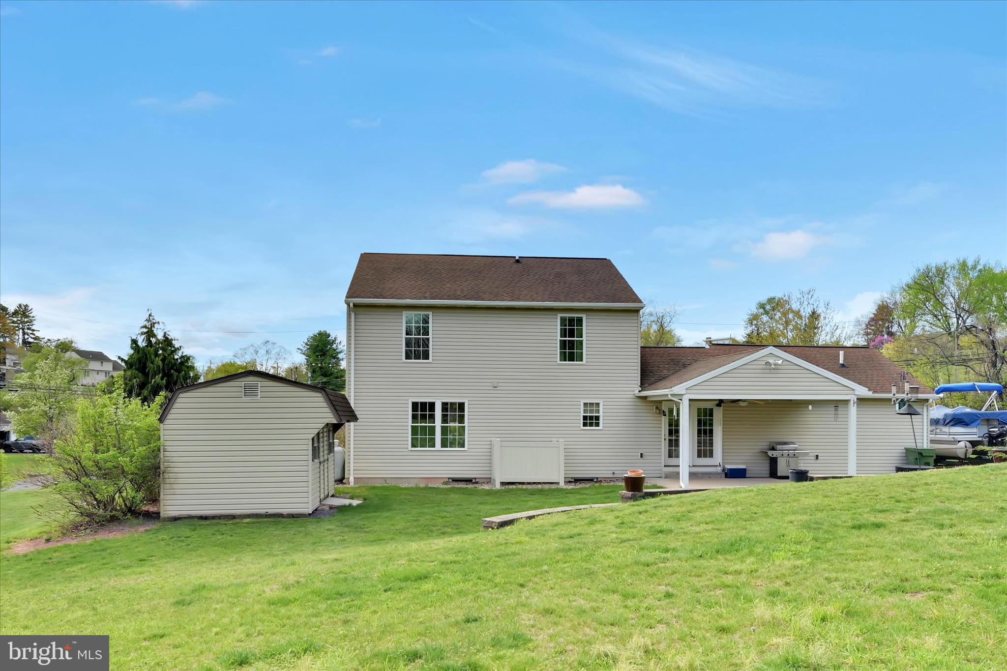 LAKE WYNONAH - Residential