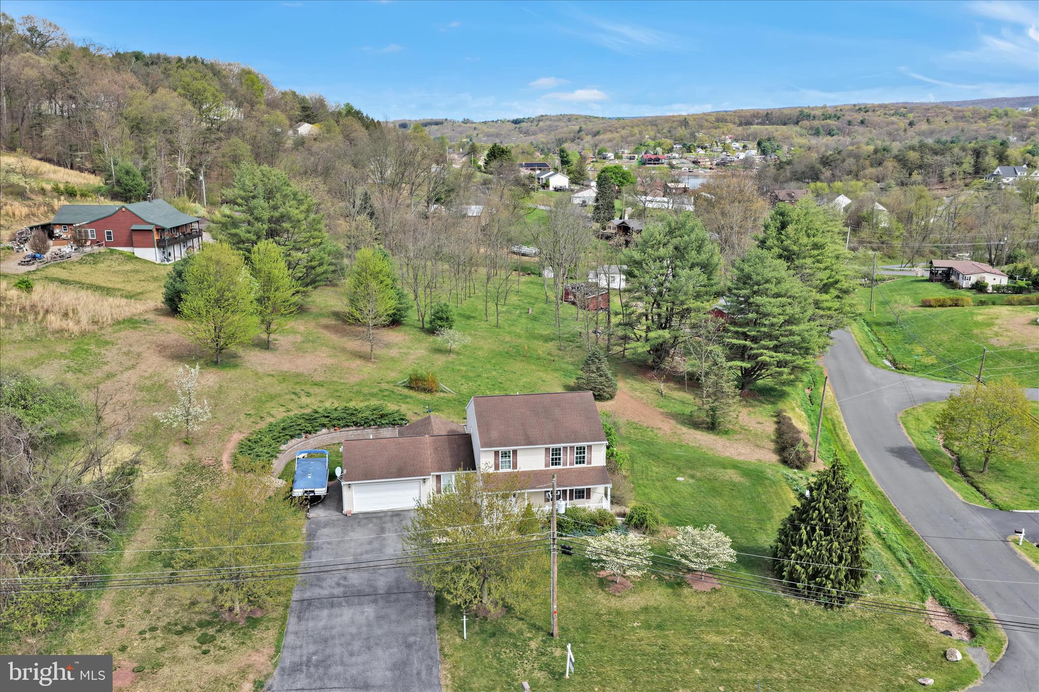 LAKE WYNONAH - Residential