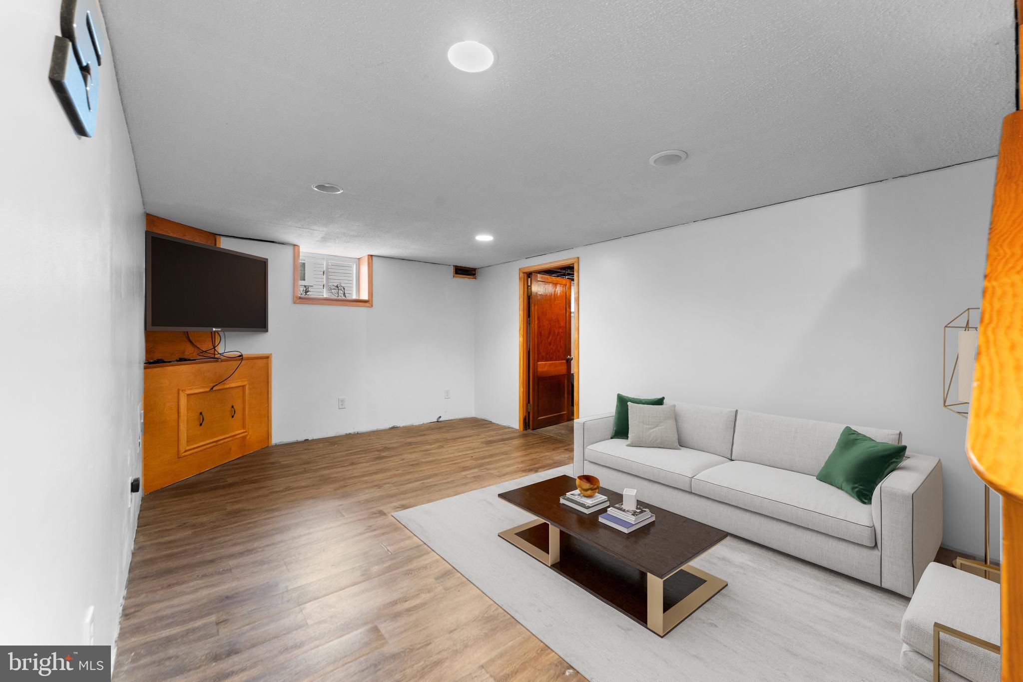 BALTIMORE COUNTY ROSEDALE - Residential