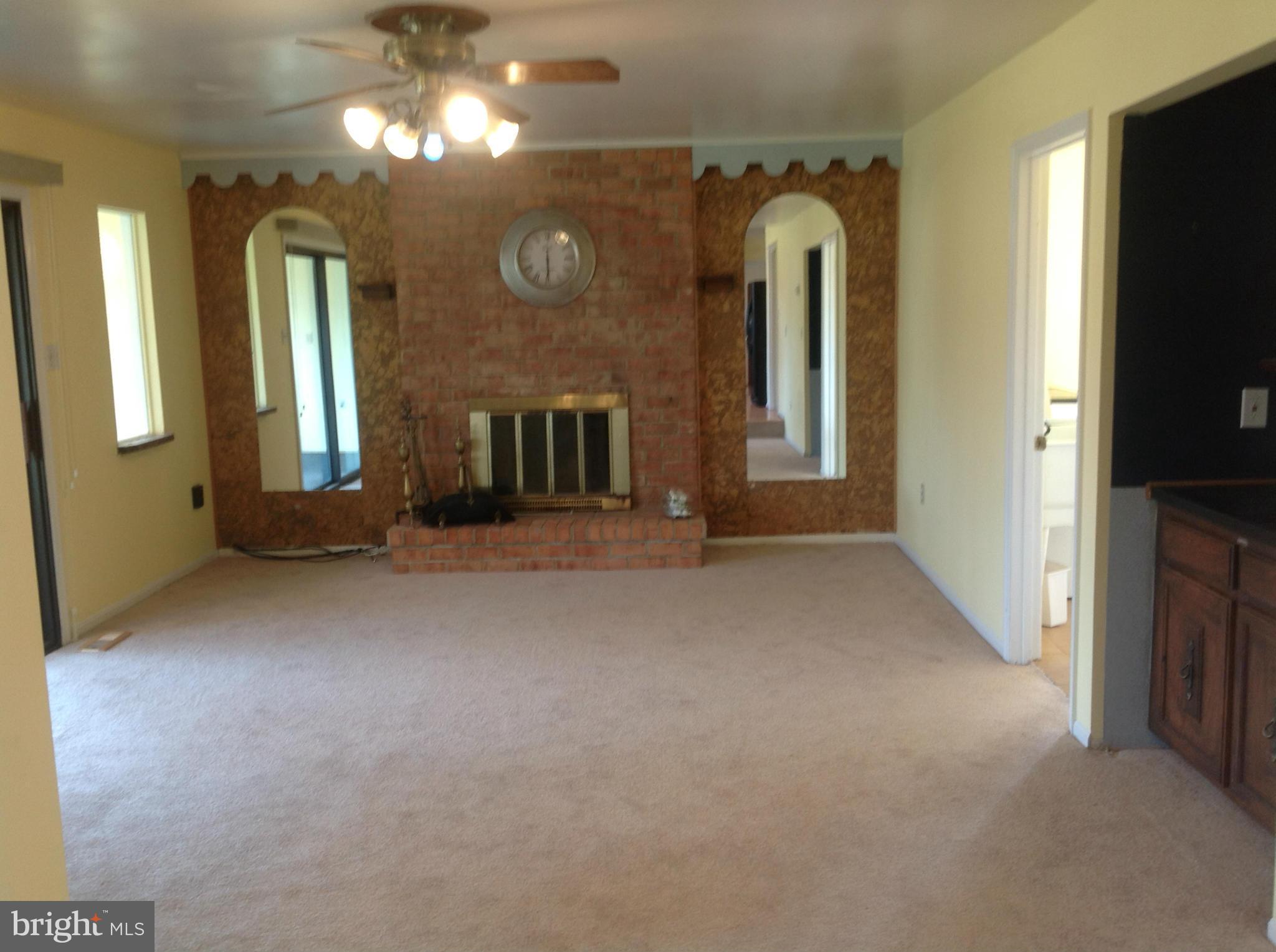 FOXHALL - Residential Lease