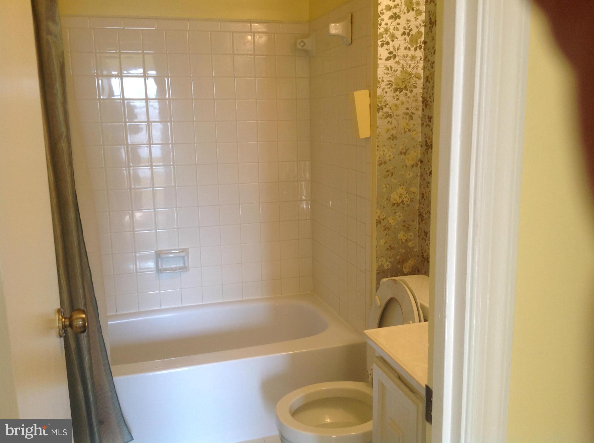 FOXHALL - Residential Lease