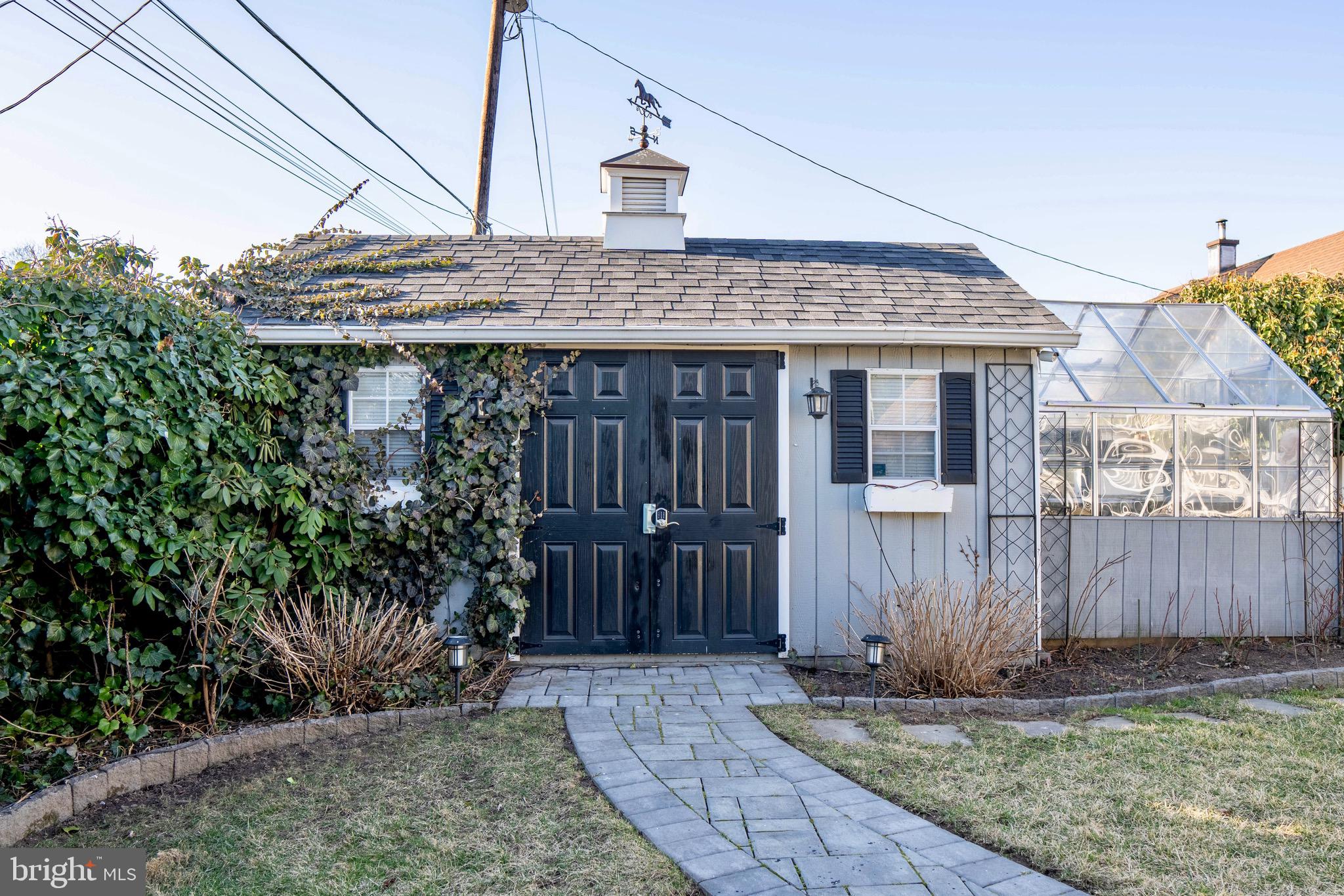 JUNEWOOD - Residential