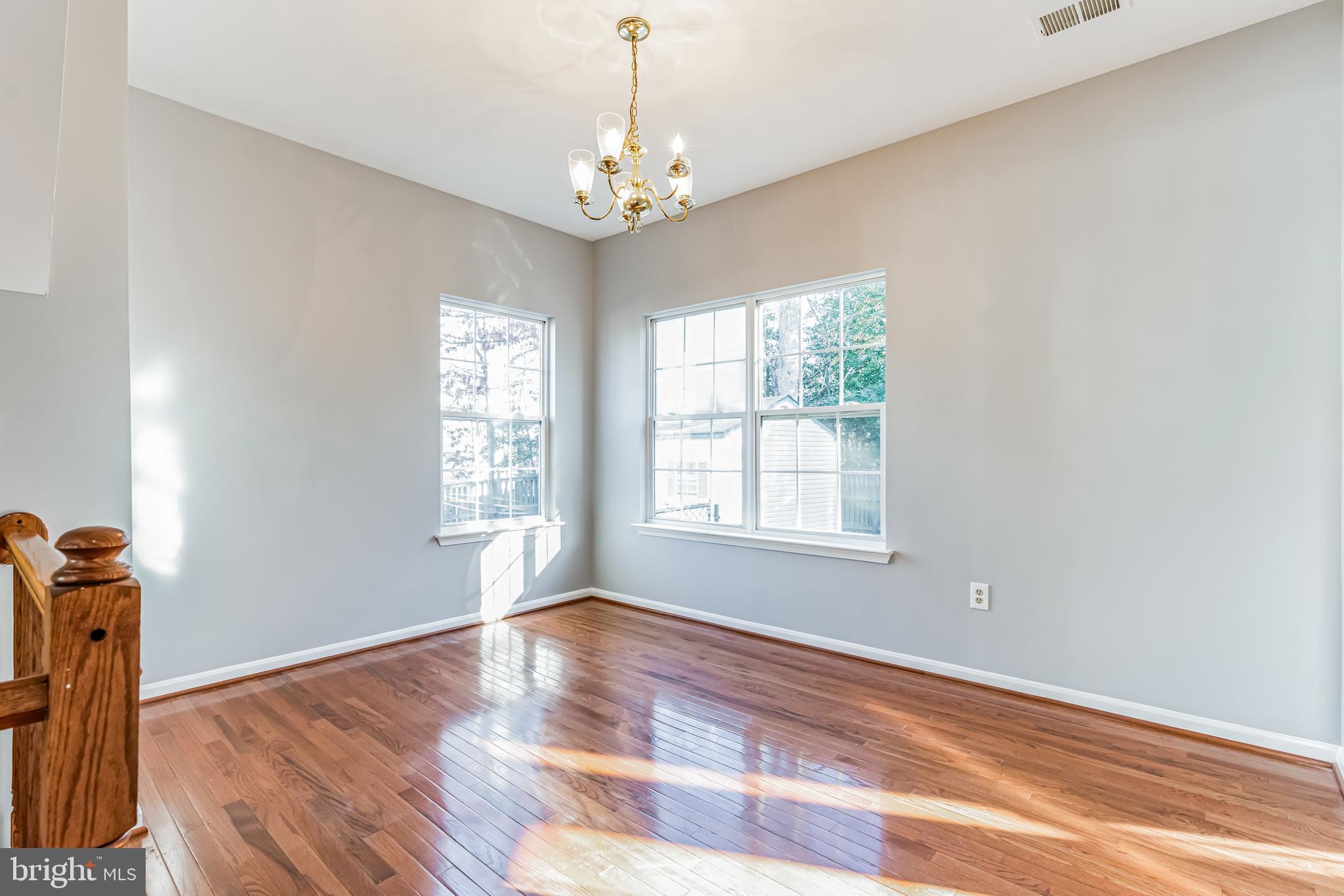 HAWKS REST - Residential