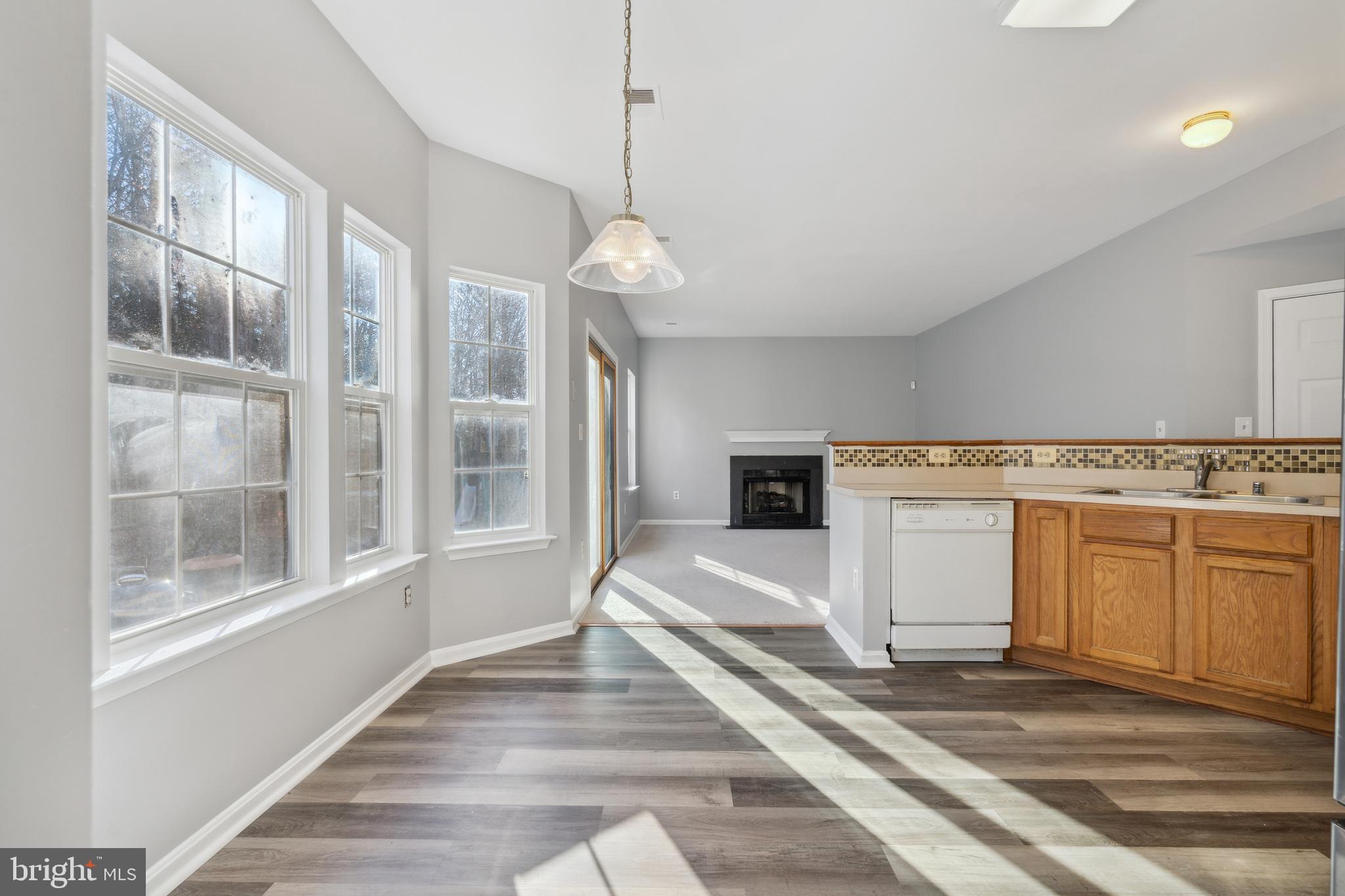 HAWKS REST - Residential