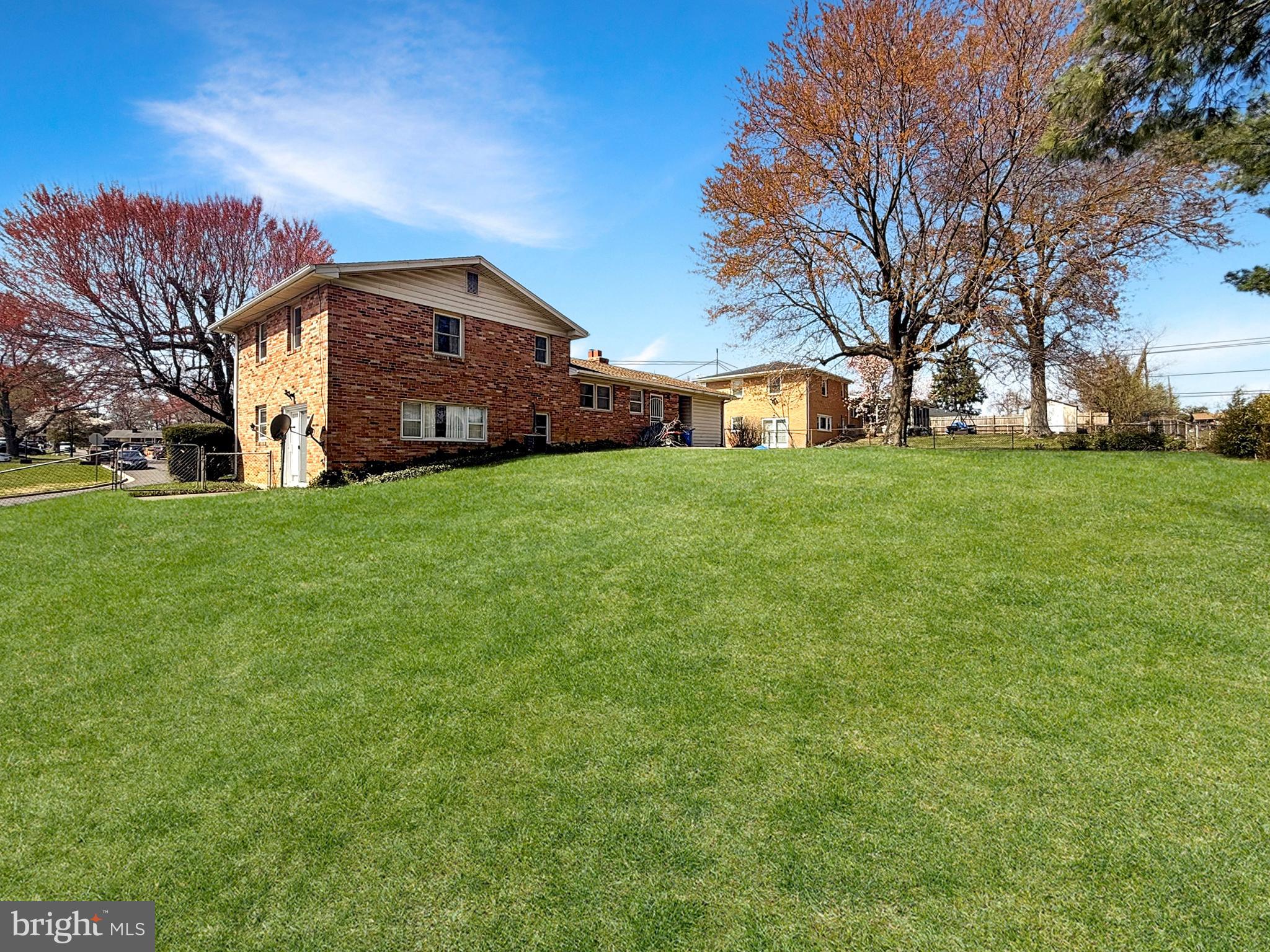 WOODBERRY FOREST - Residential