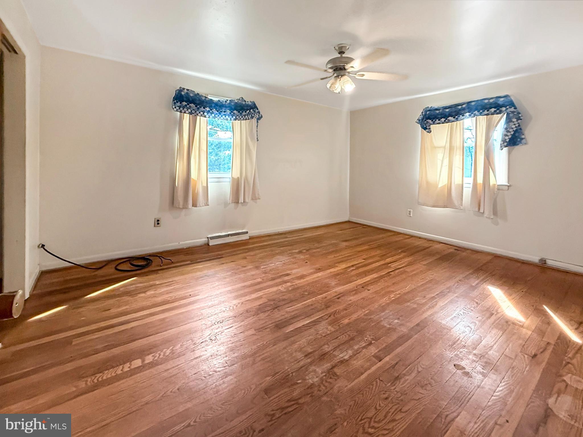 WOODBERRY FOREST - Residential