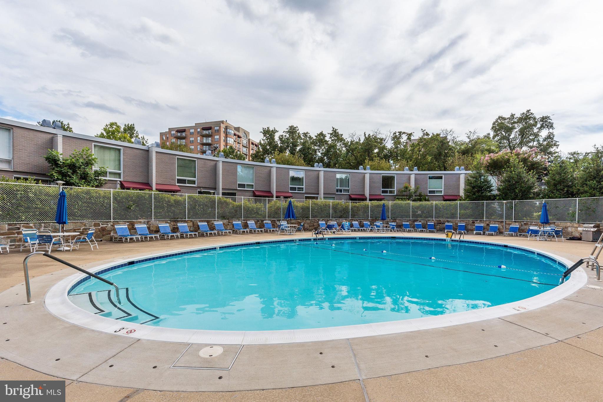 WHITEHALL - Residential