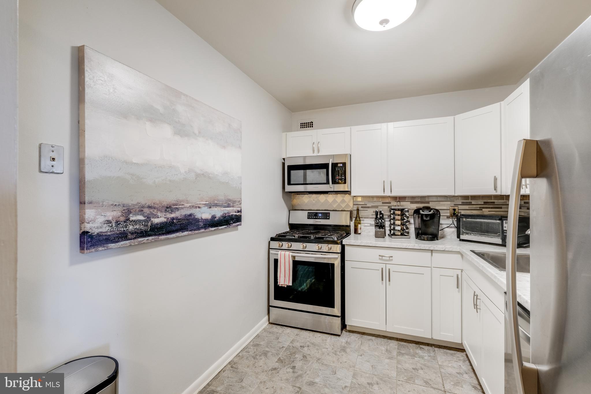 WHITEHALL - Residential