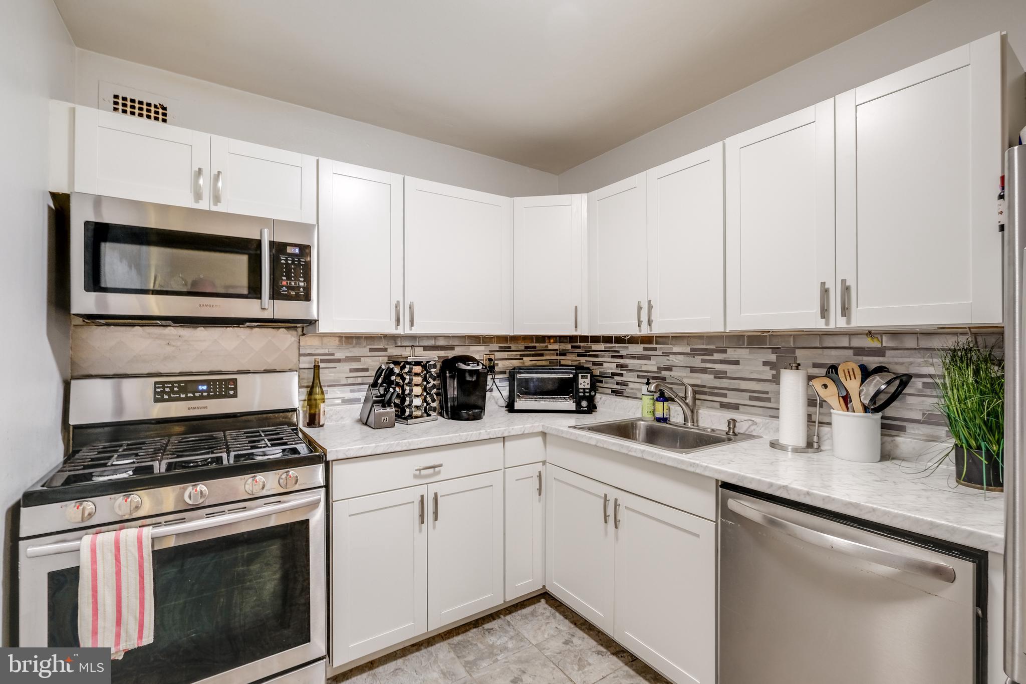 WHITEHALL - Residential