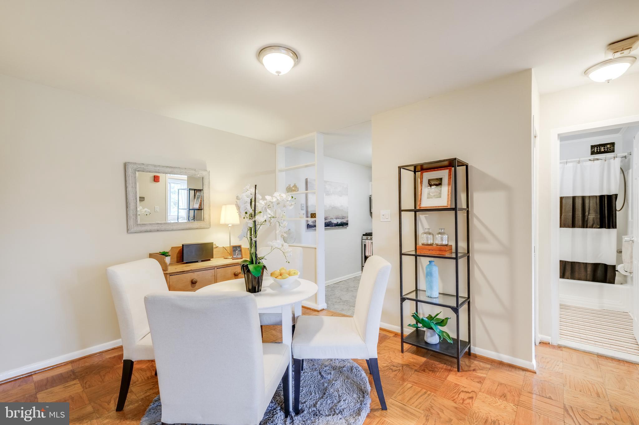 WHITEHALL - Residential