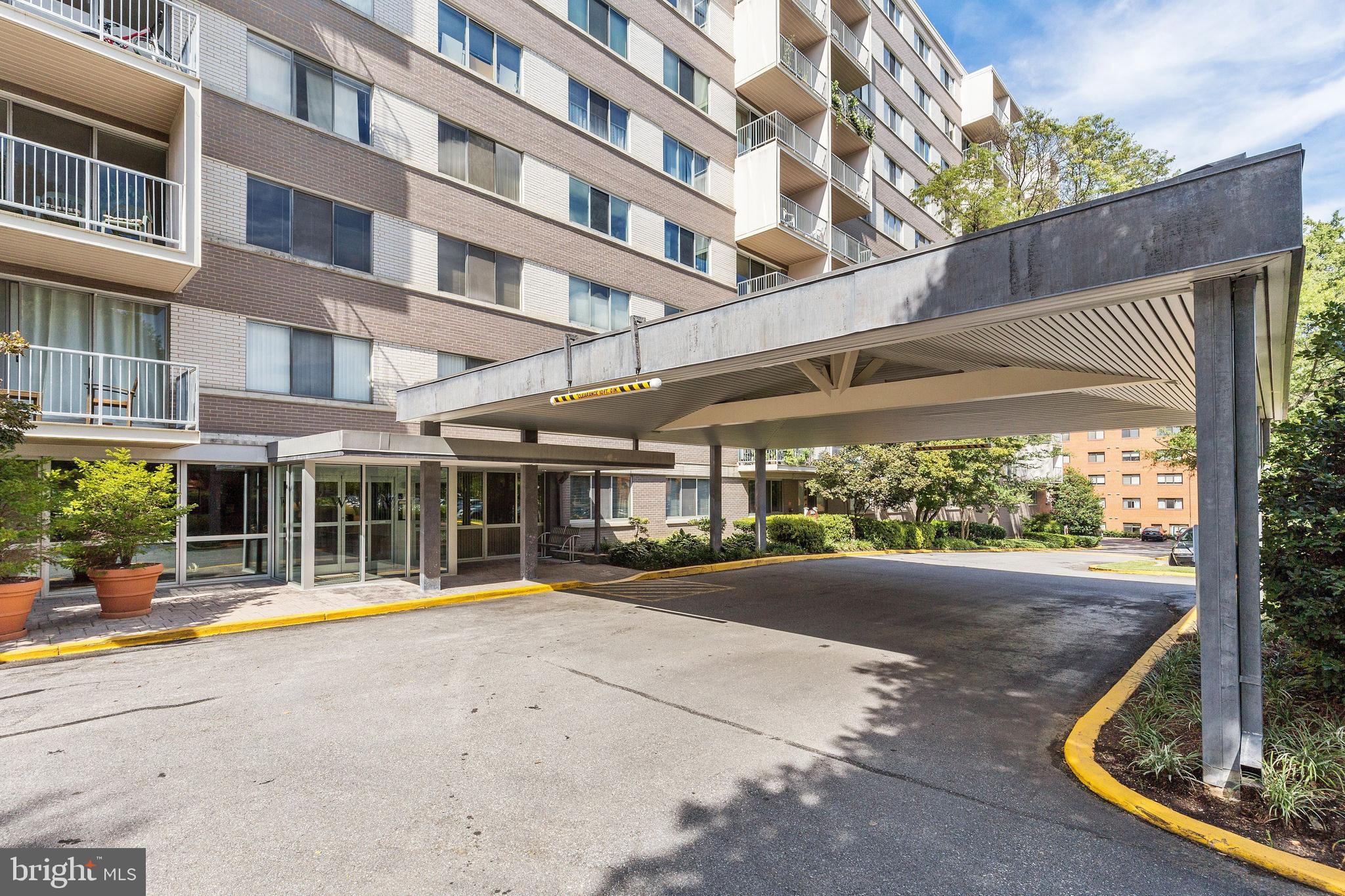 WHITEHALL - Residential