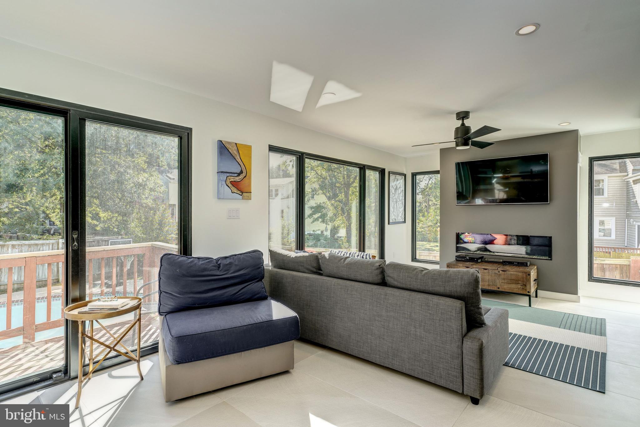 OAKCREST - Residential Lease