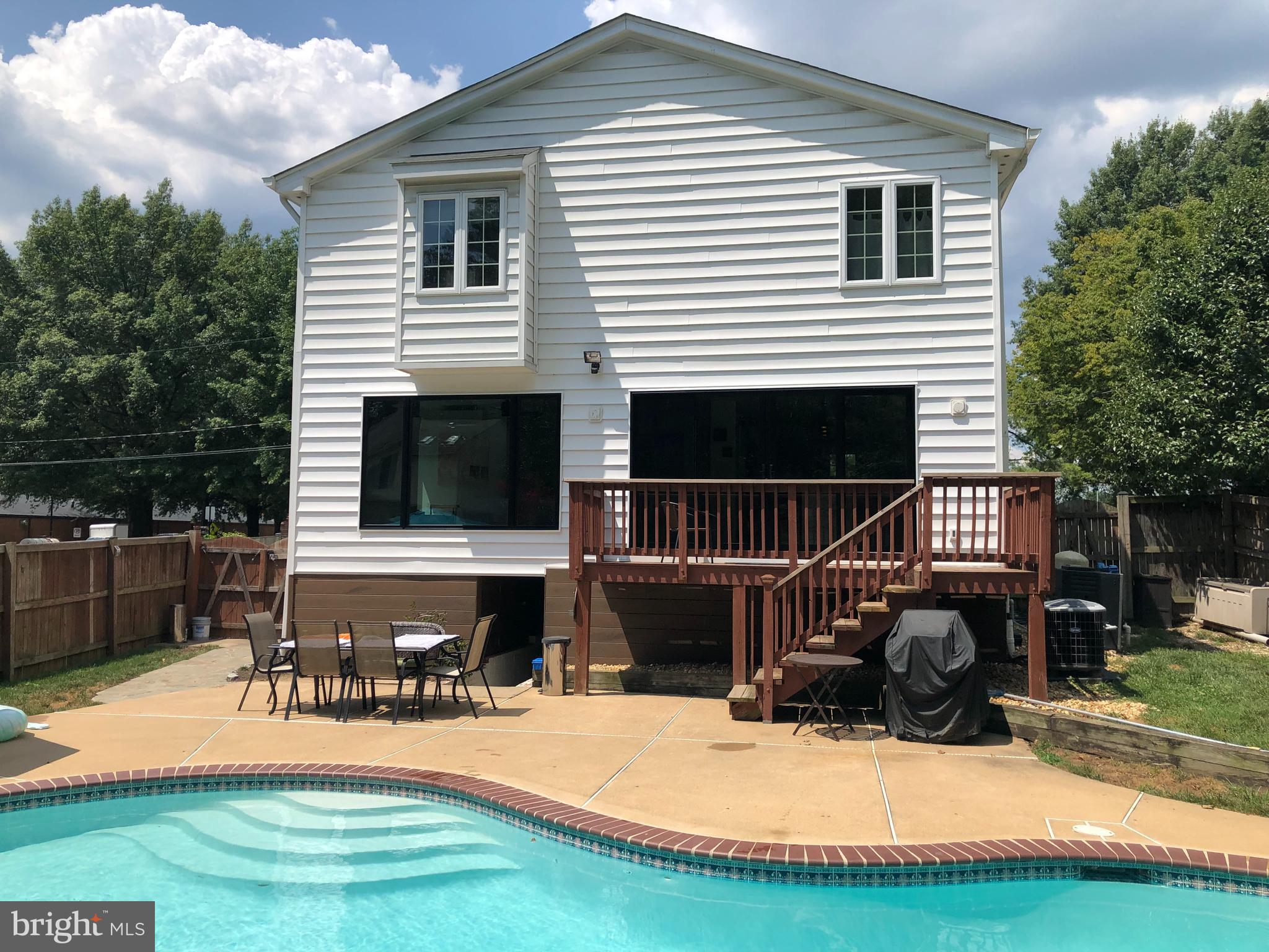 OAKCREST - Residential Lease