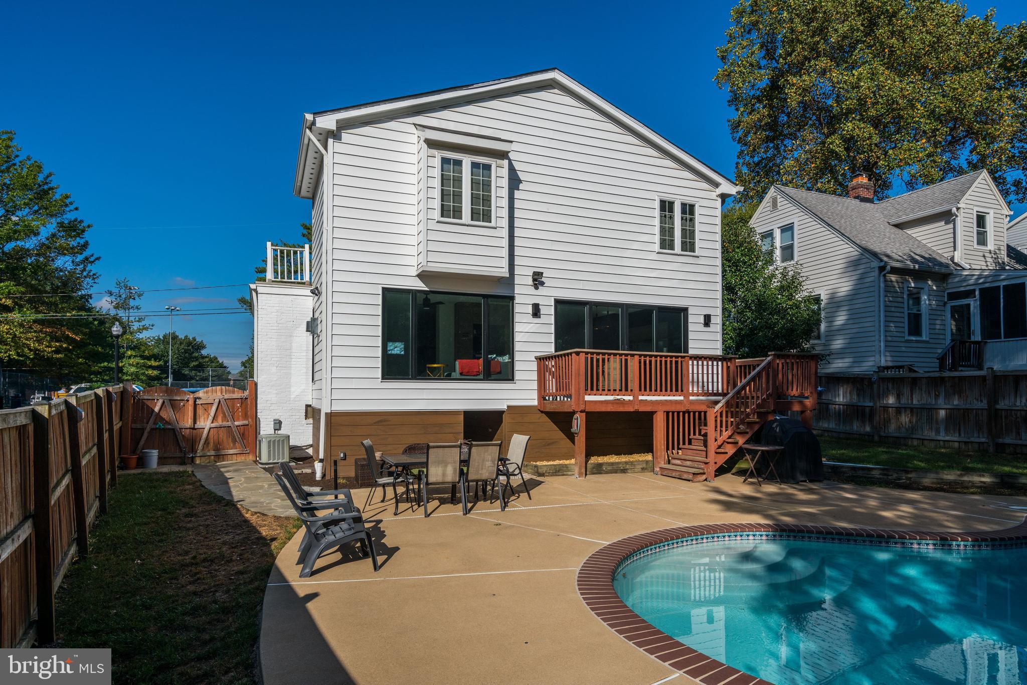 OAKCREST - Residential Lease