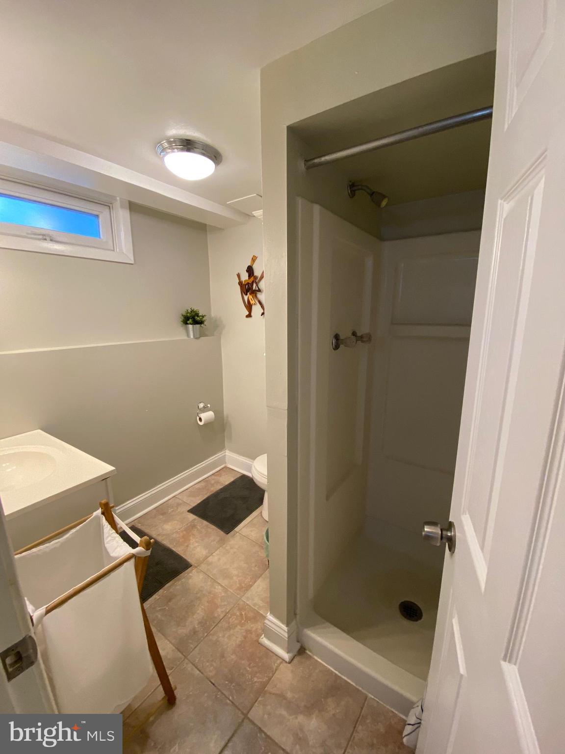 OAKCREST - Residential Lease