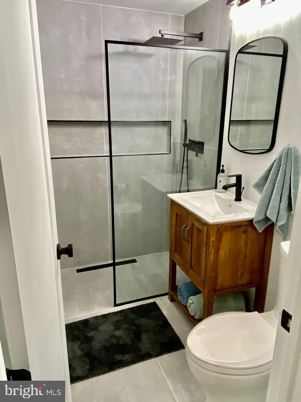 OAKCREST - Residential Lease