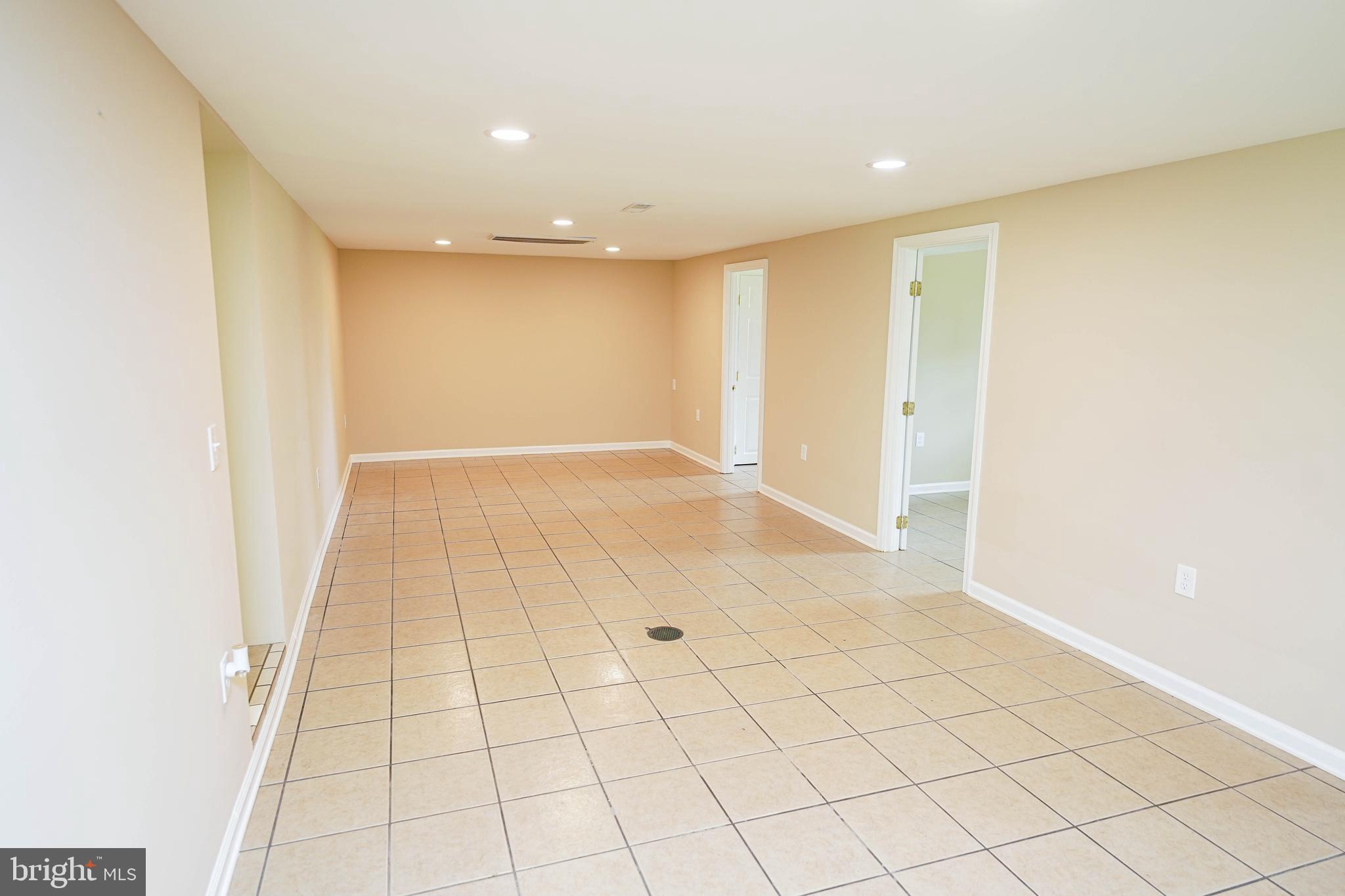 CANNON FARM - Residential Lease