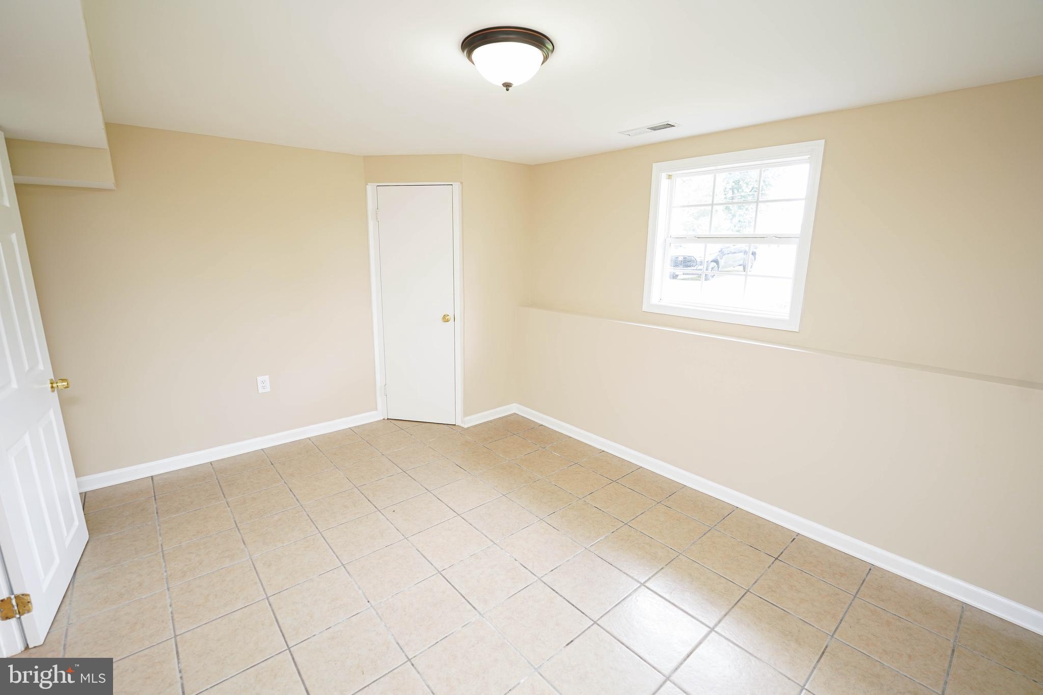 CANNON FARM - Residential Lease