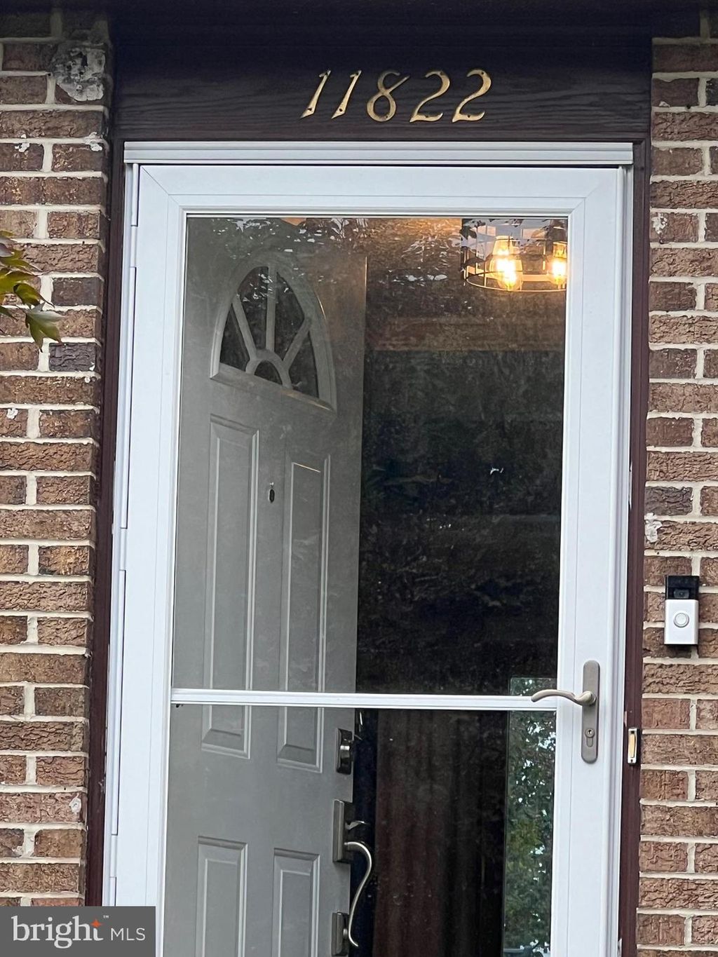 Photo of 11822 Ashbrook Court, GERMANTOWN, MD 20876 (MLS # MDMC2202914)