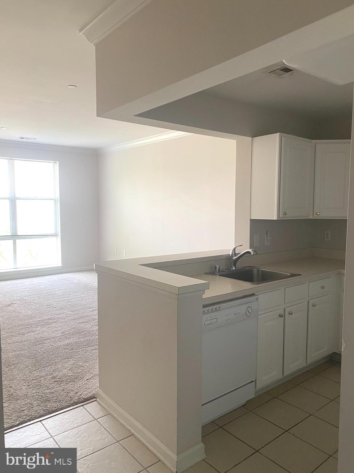 PIERSIDE AT HARBORVIEW - Residential Lease