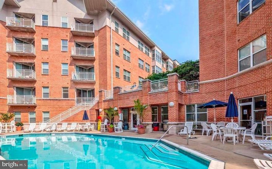 Pierside Apartments is an amazing community that makes you feel like you are on a permanent vacation. The location, the staff, the grounds, Living here will make you want to stay forever! This one bed one bath, has a parking space in a covered garage and in unit washer and dryer. No pets please. This apartment is for someone on the go, who needs a relaxing oasis to come home to. Put your feet up by the pool, let it out at the gym, or go on a relaxing walk around our inner harbors promenade.  
https://apply.link/7SbzePo
